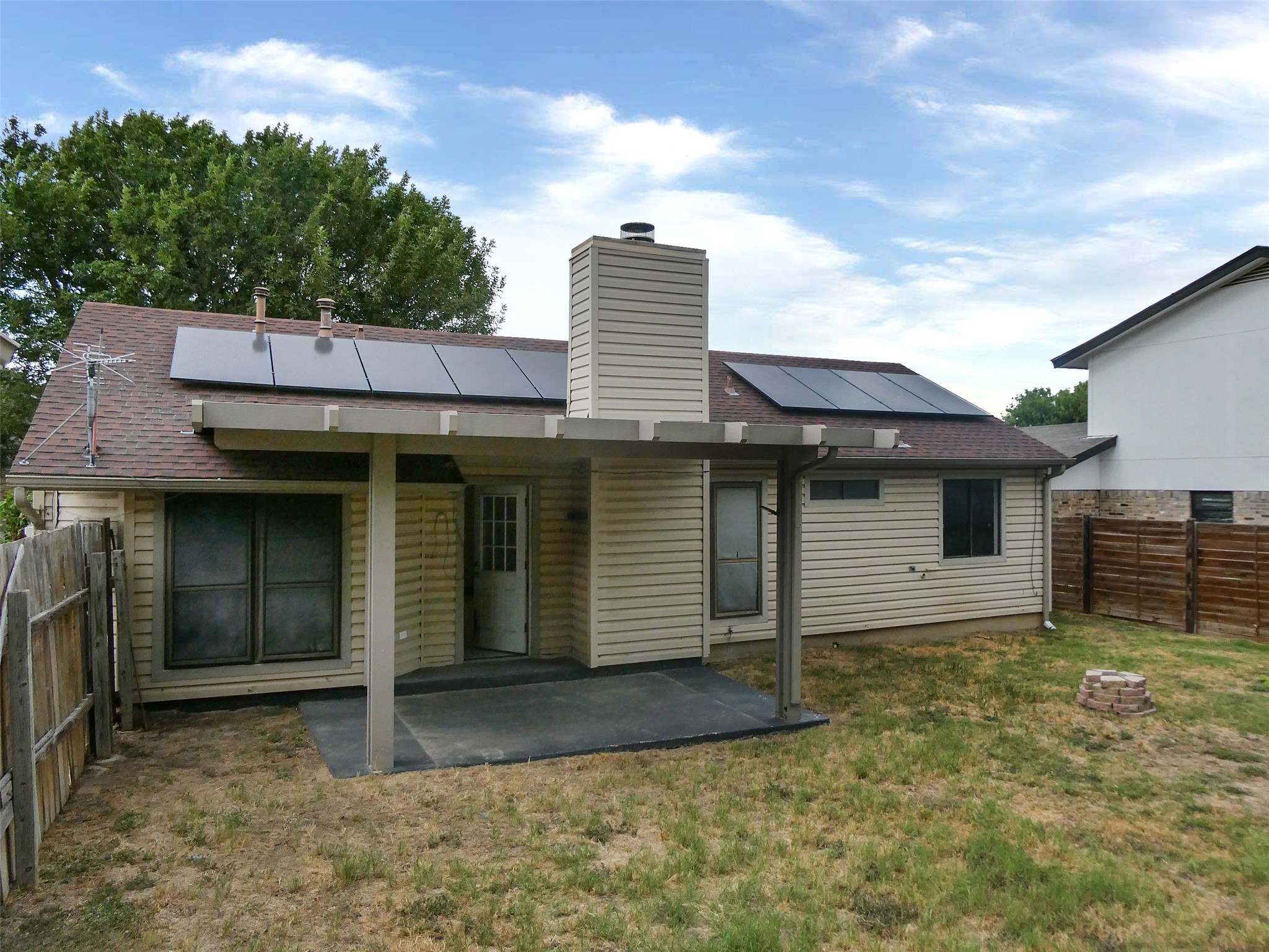 main property photo 22