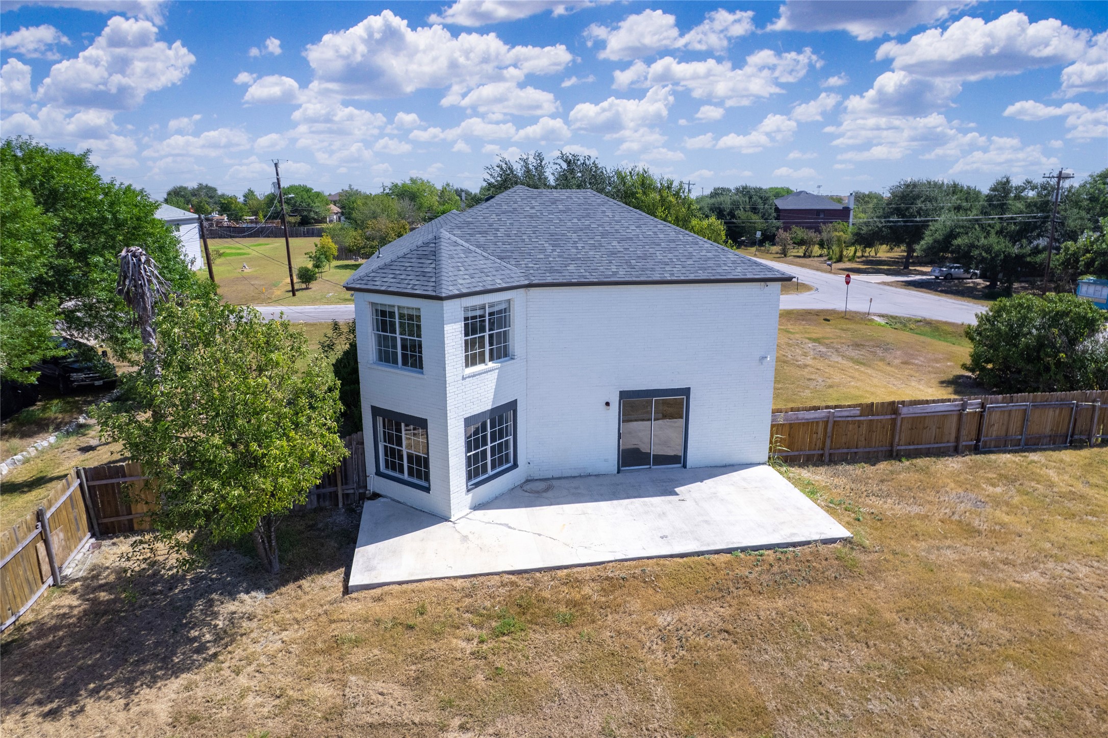 main property photo 37