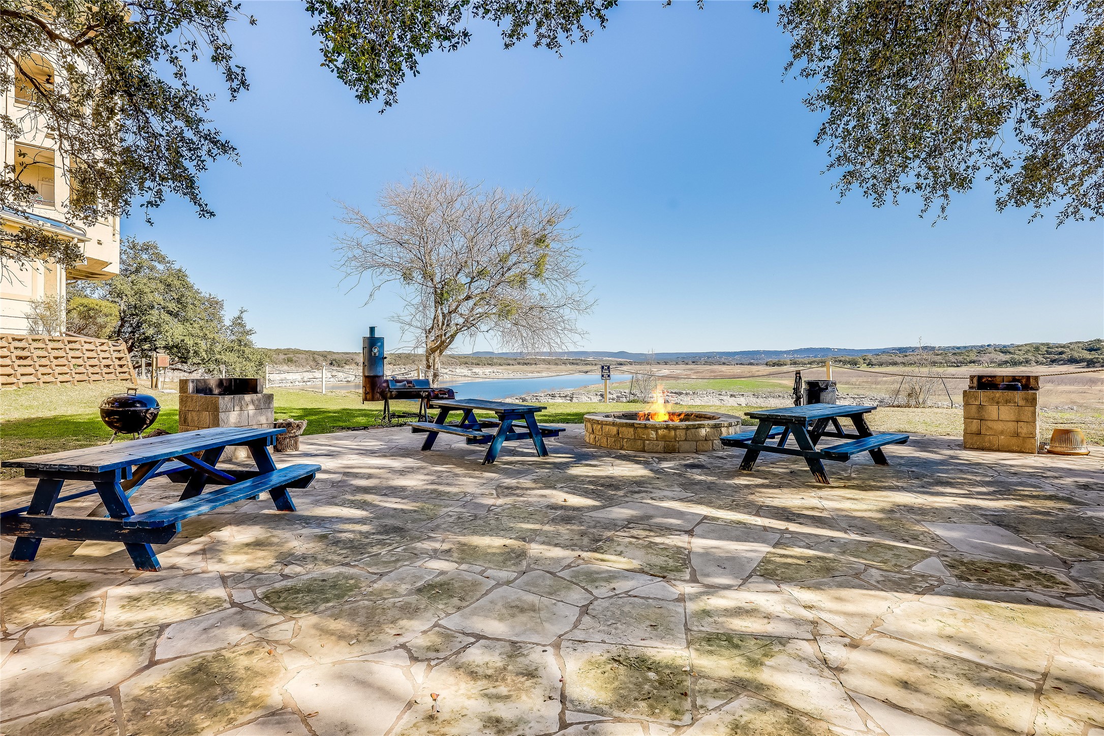 main property photo 36