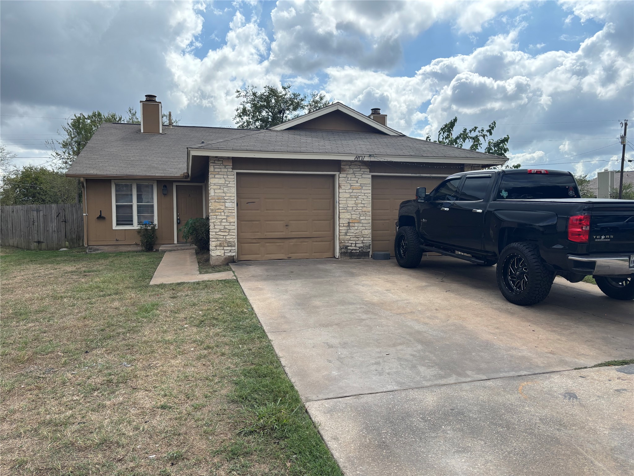 main property photo 0