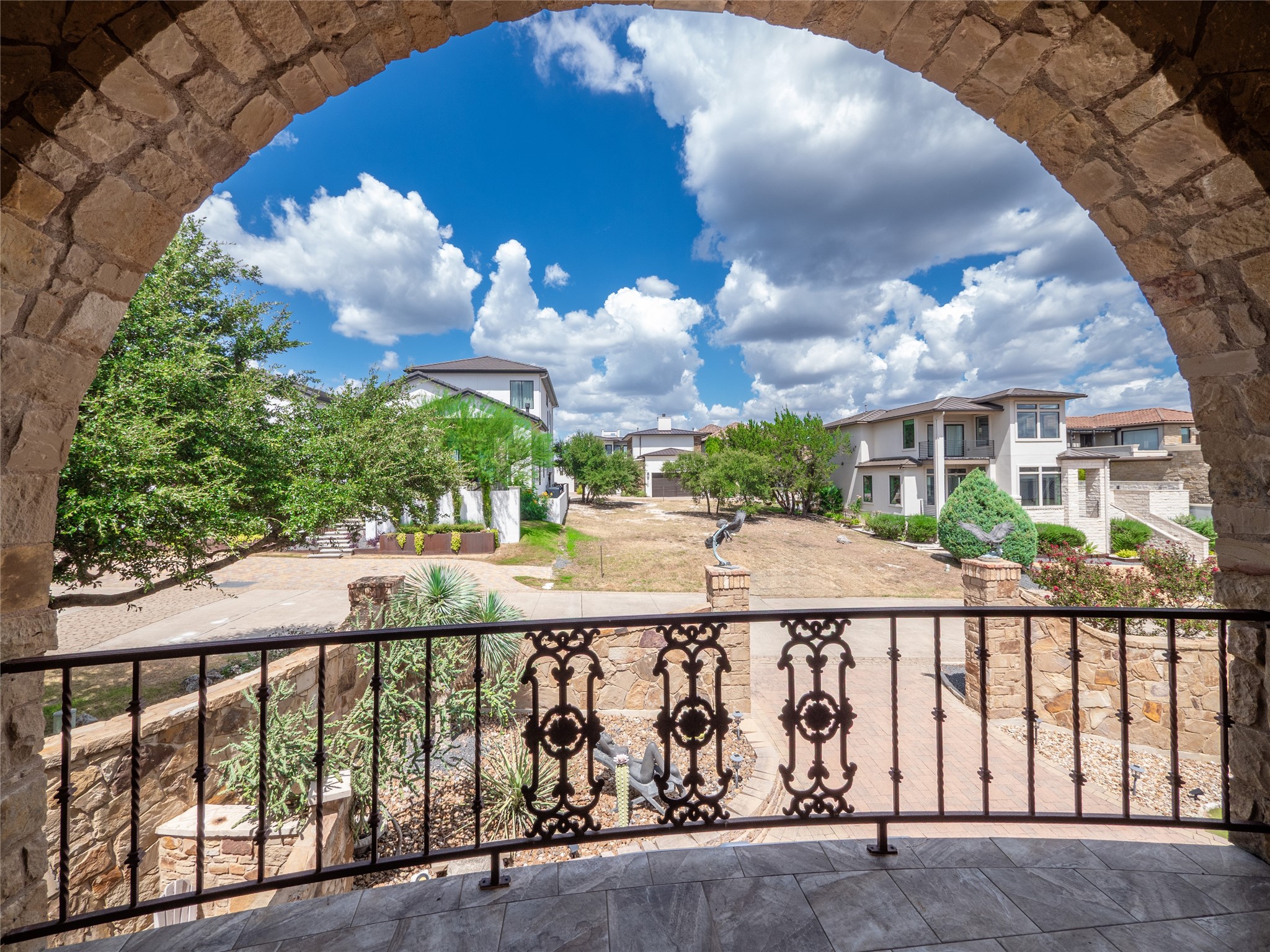 main property photo 21