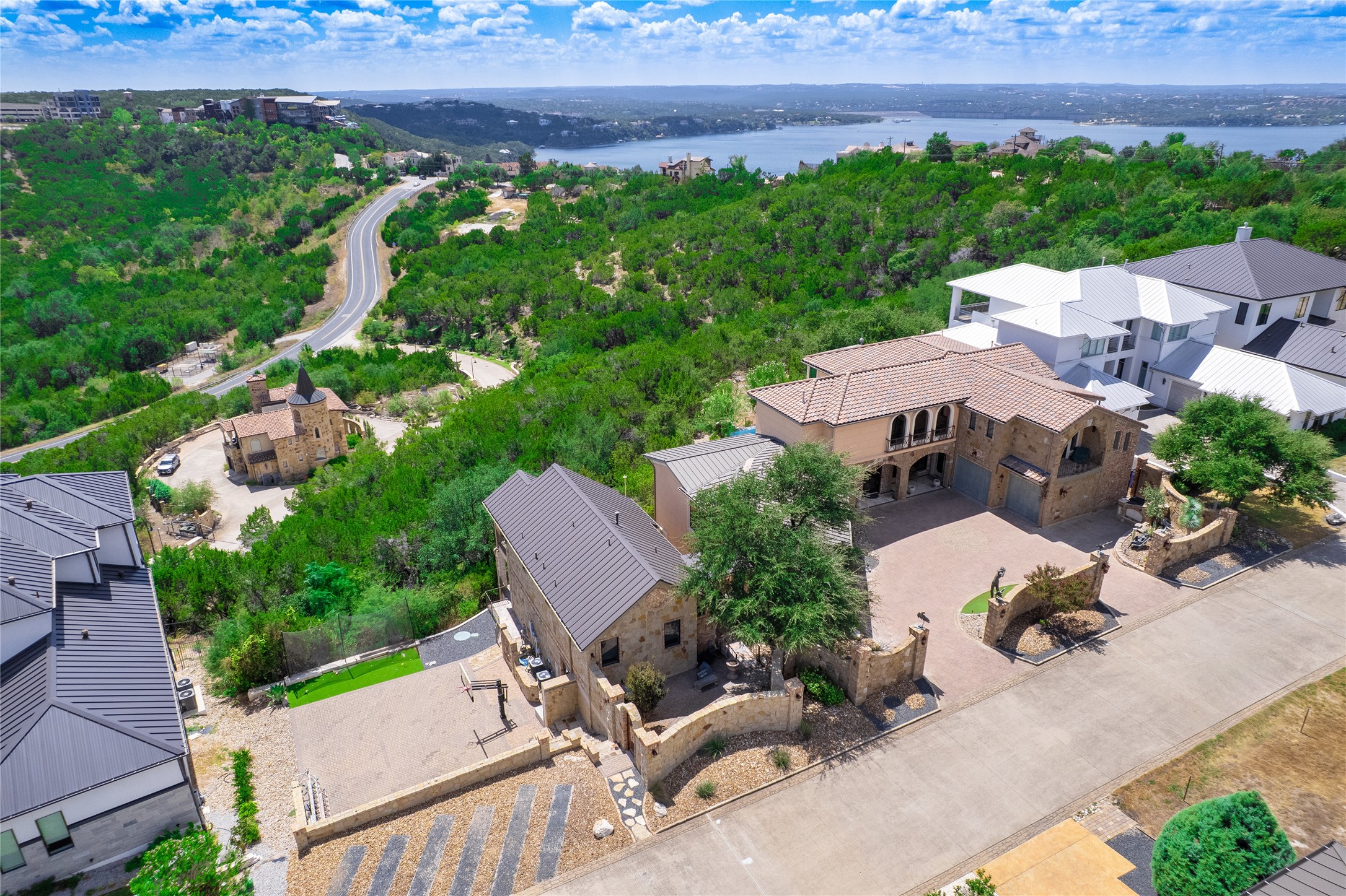 main property photo 38