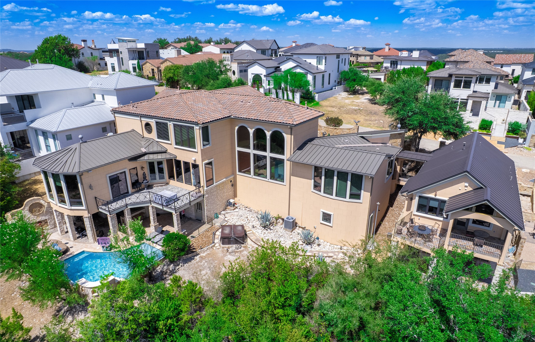 main property photo 39
