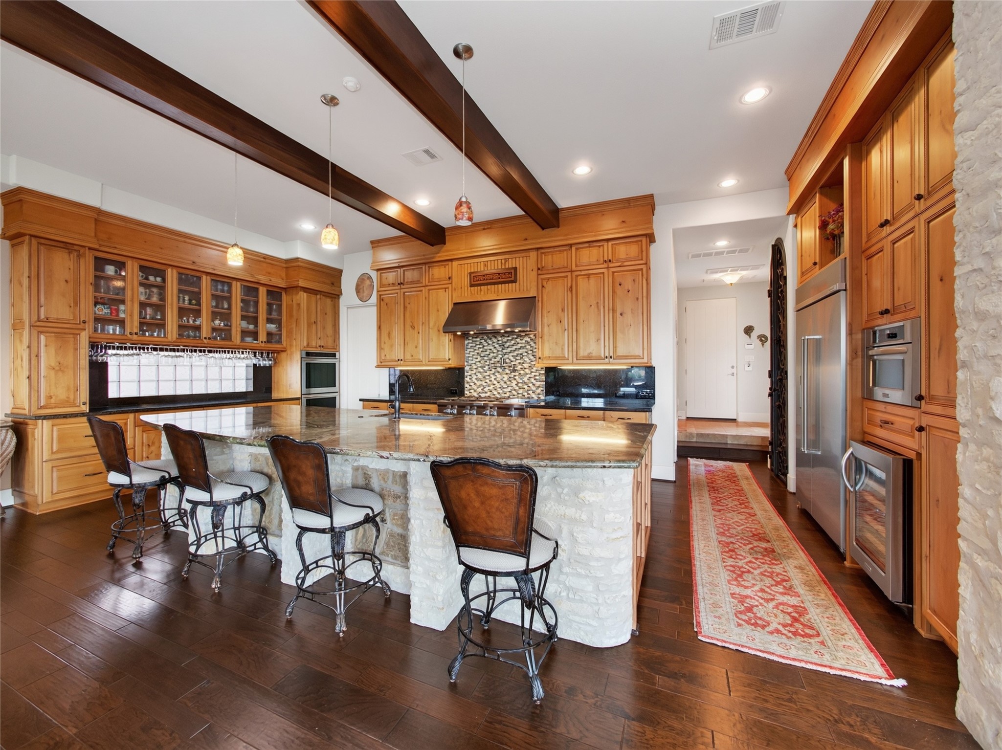 main property photo 7