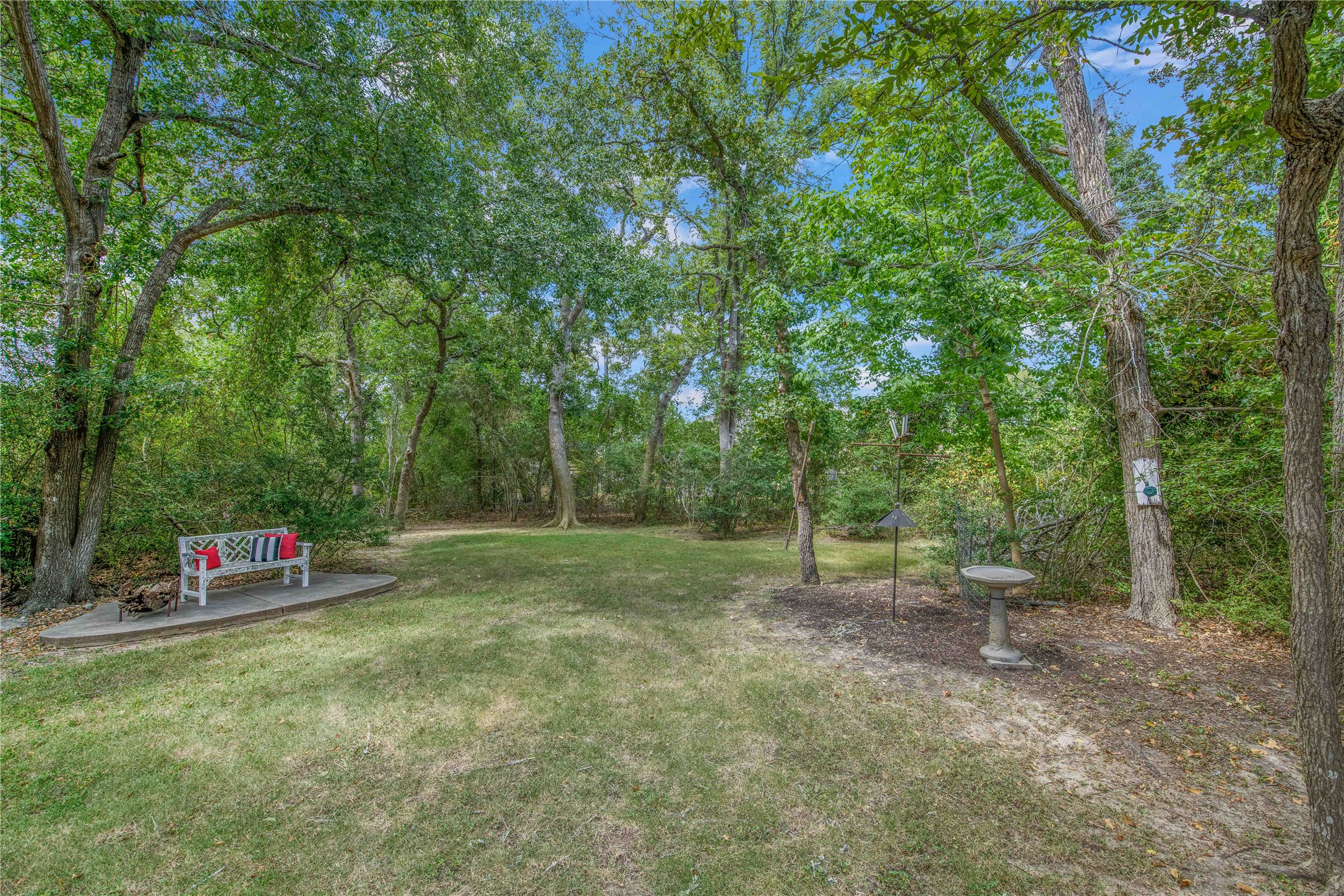 main property photo 35