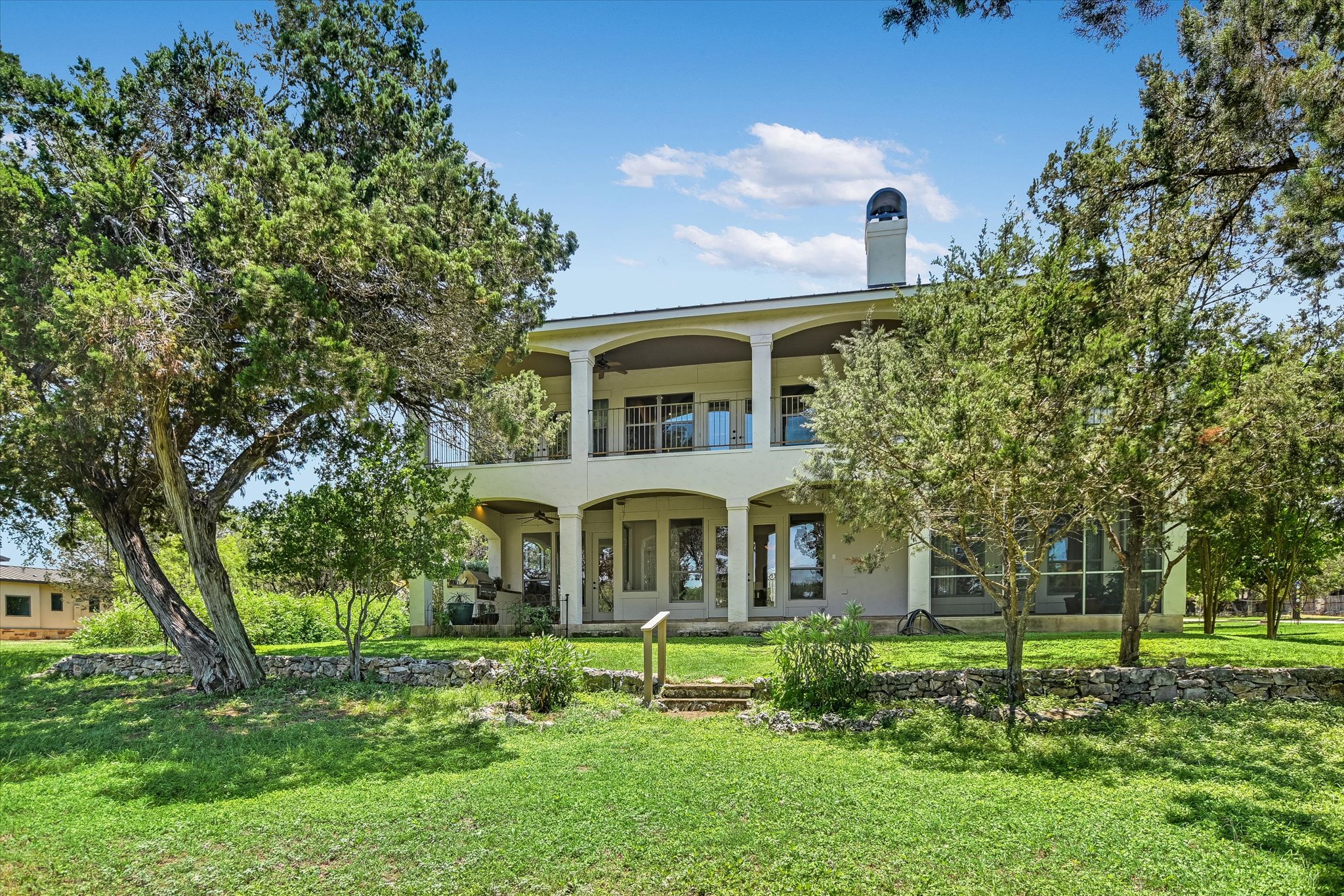 main property photo 23