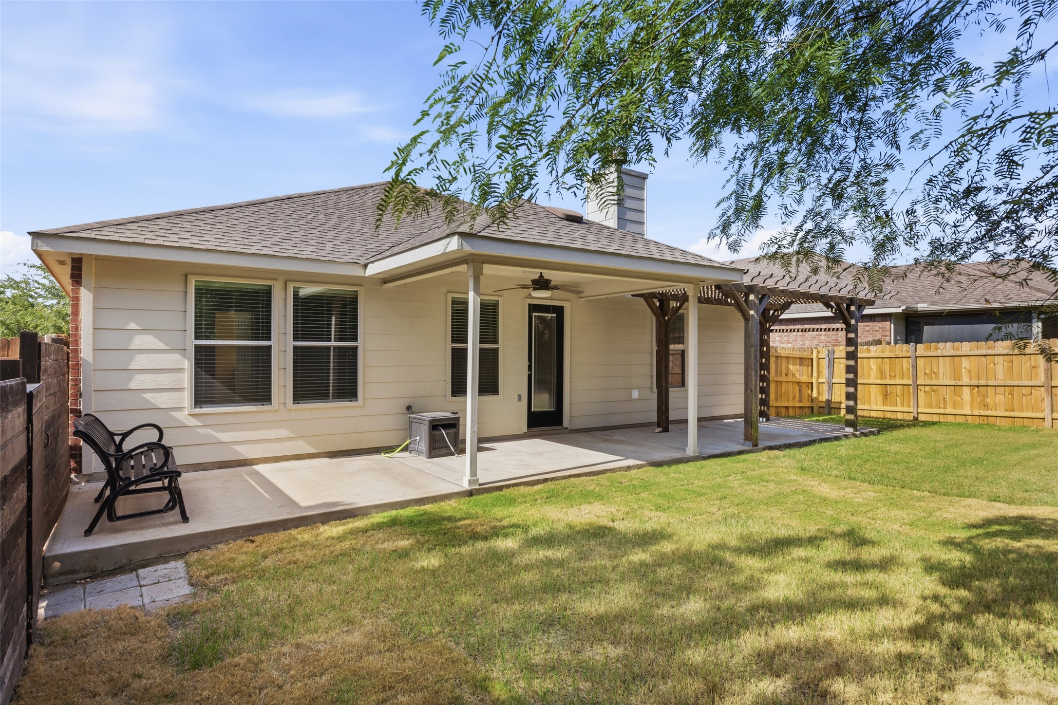 main property photo 29