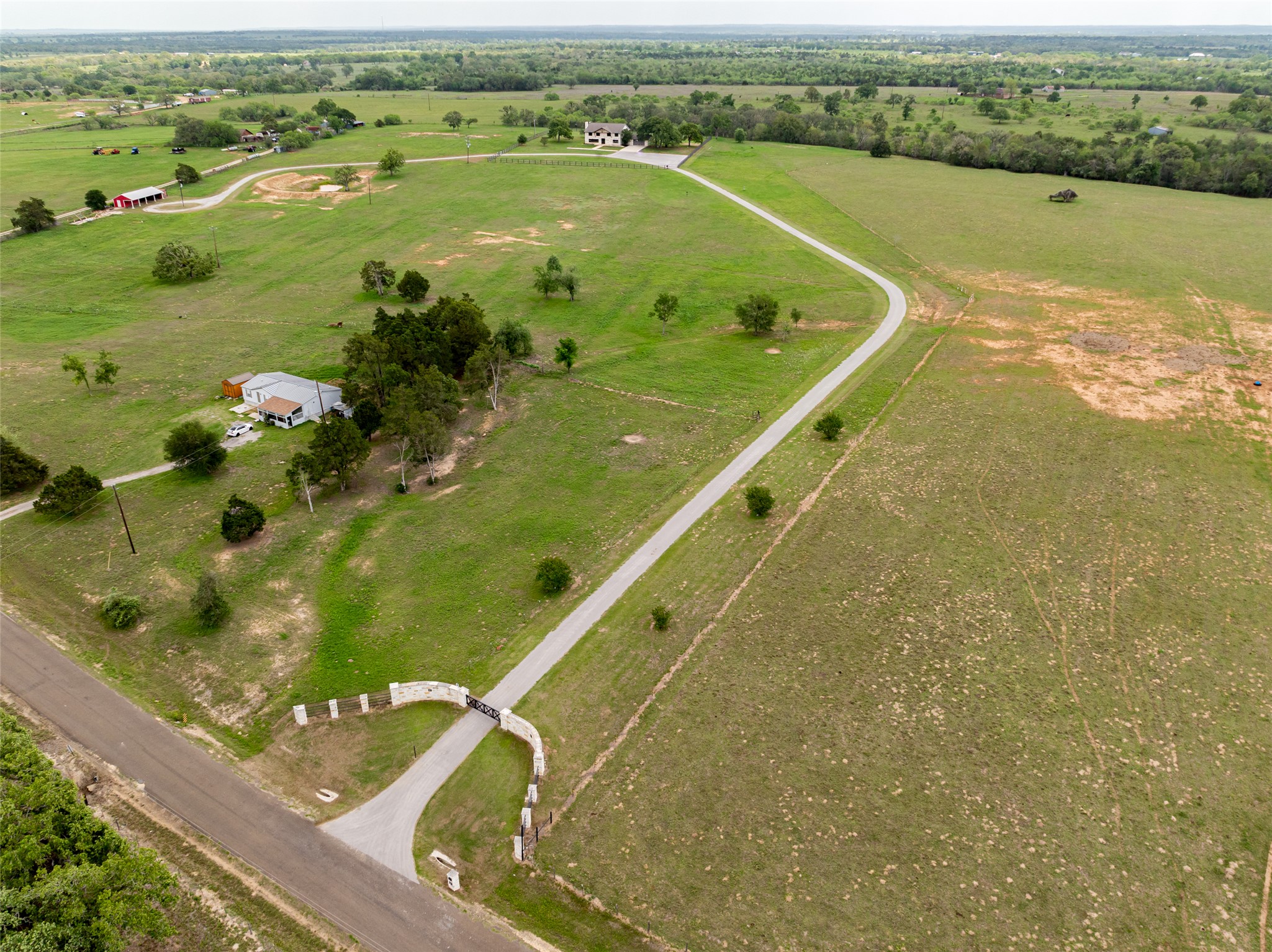 main property photo 37