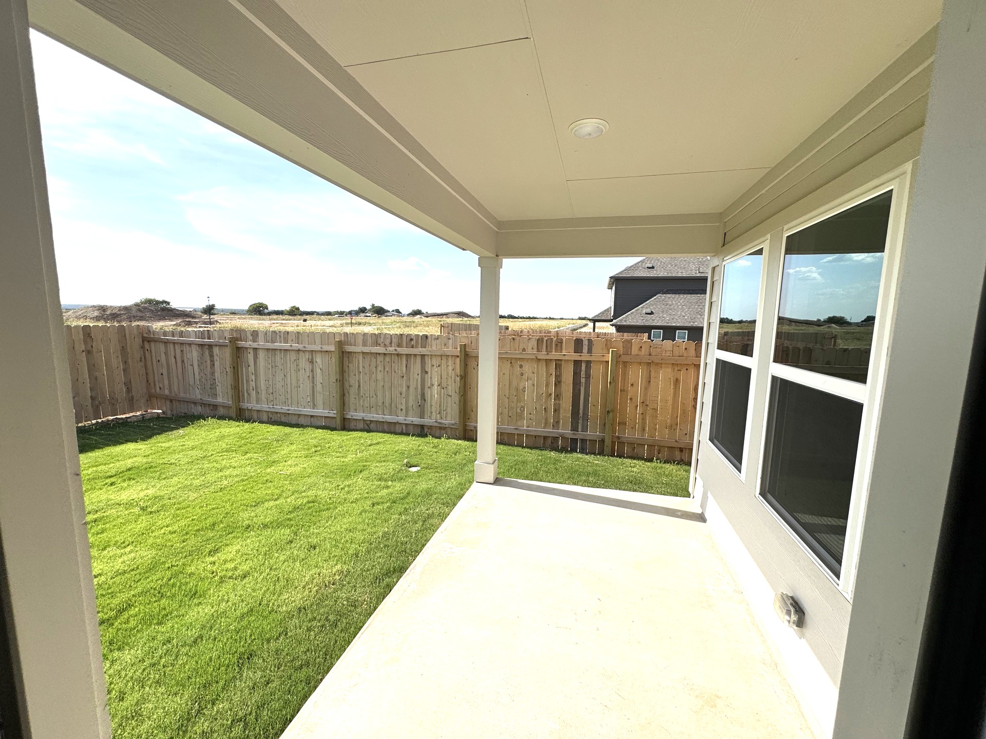 main property photo 19