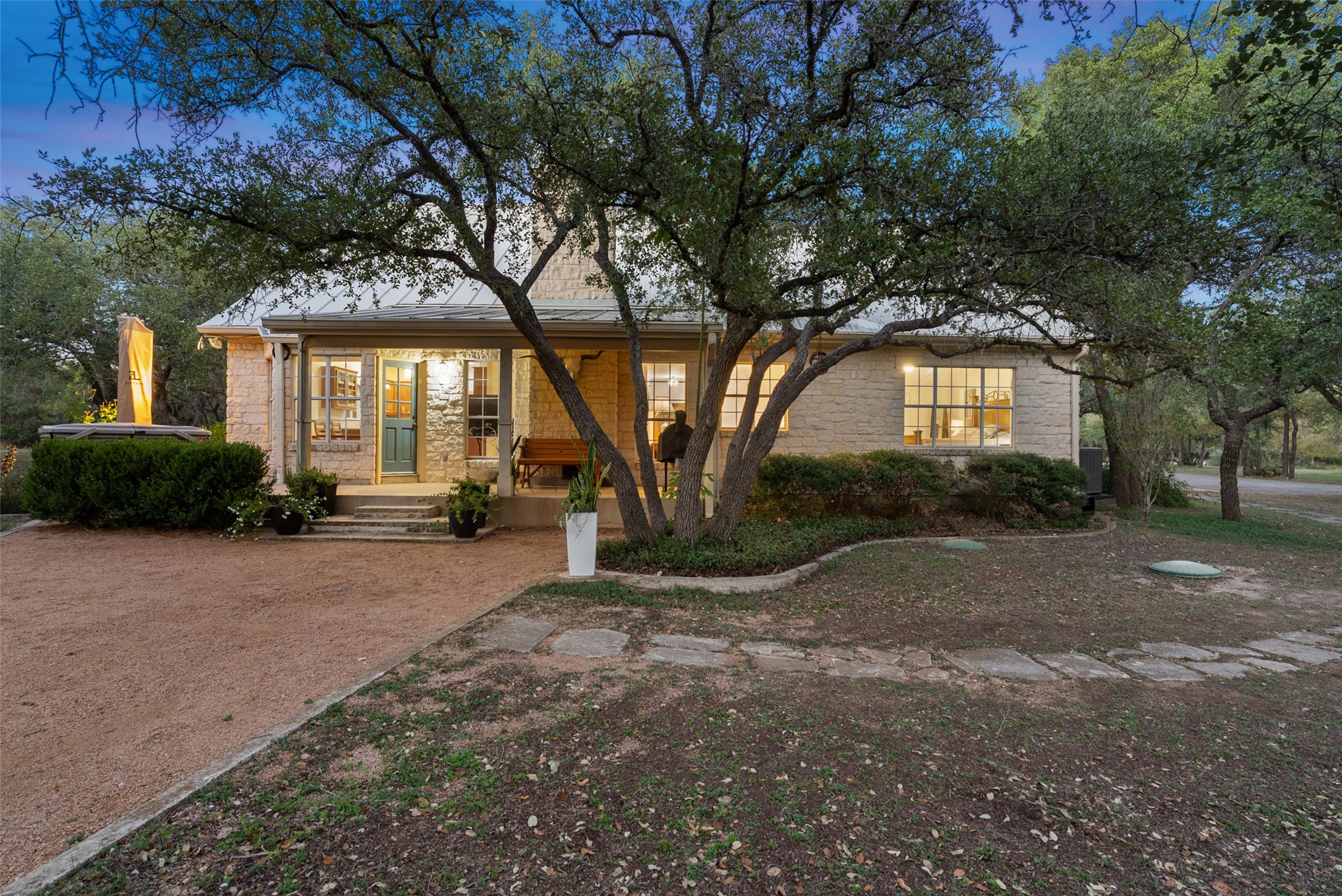 main property photo 27