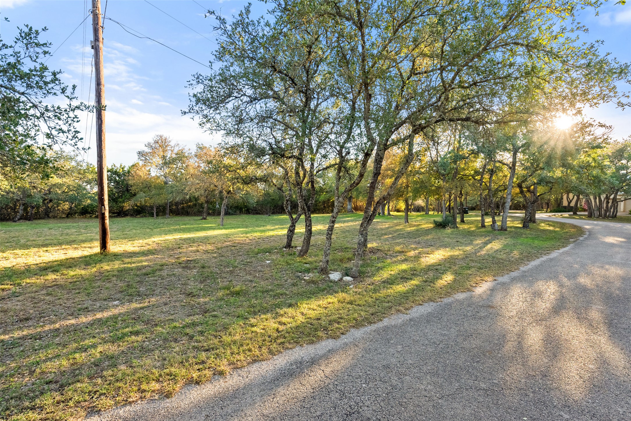 main property photo 32