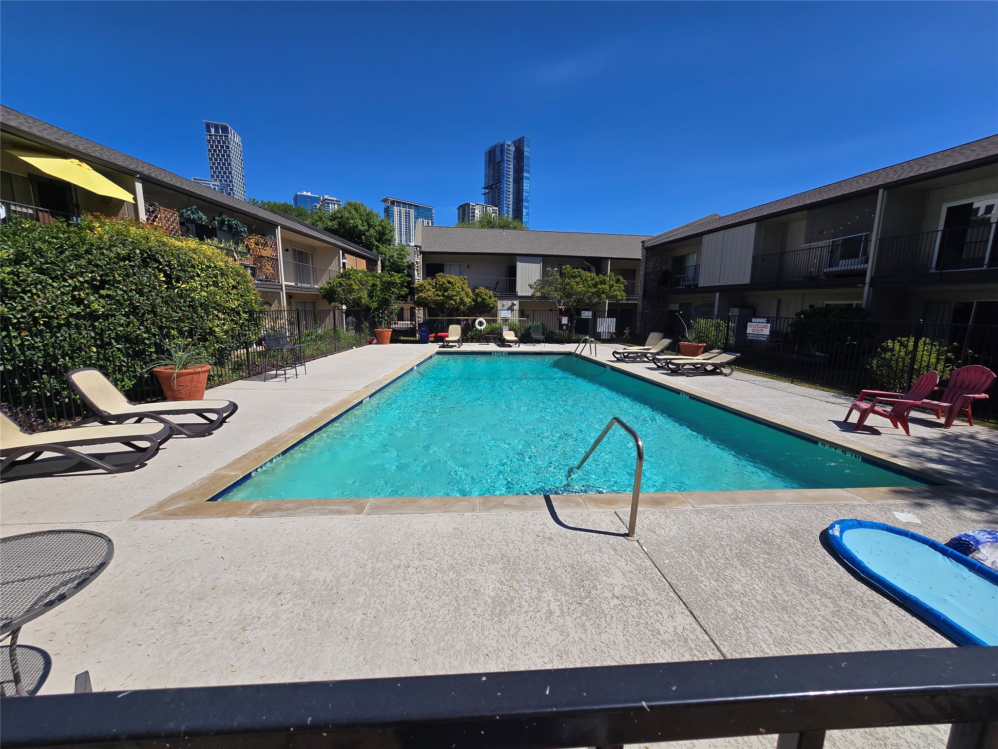 main property photo 15