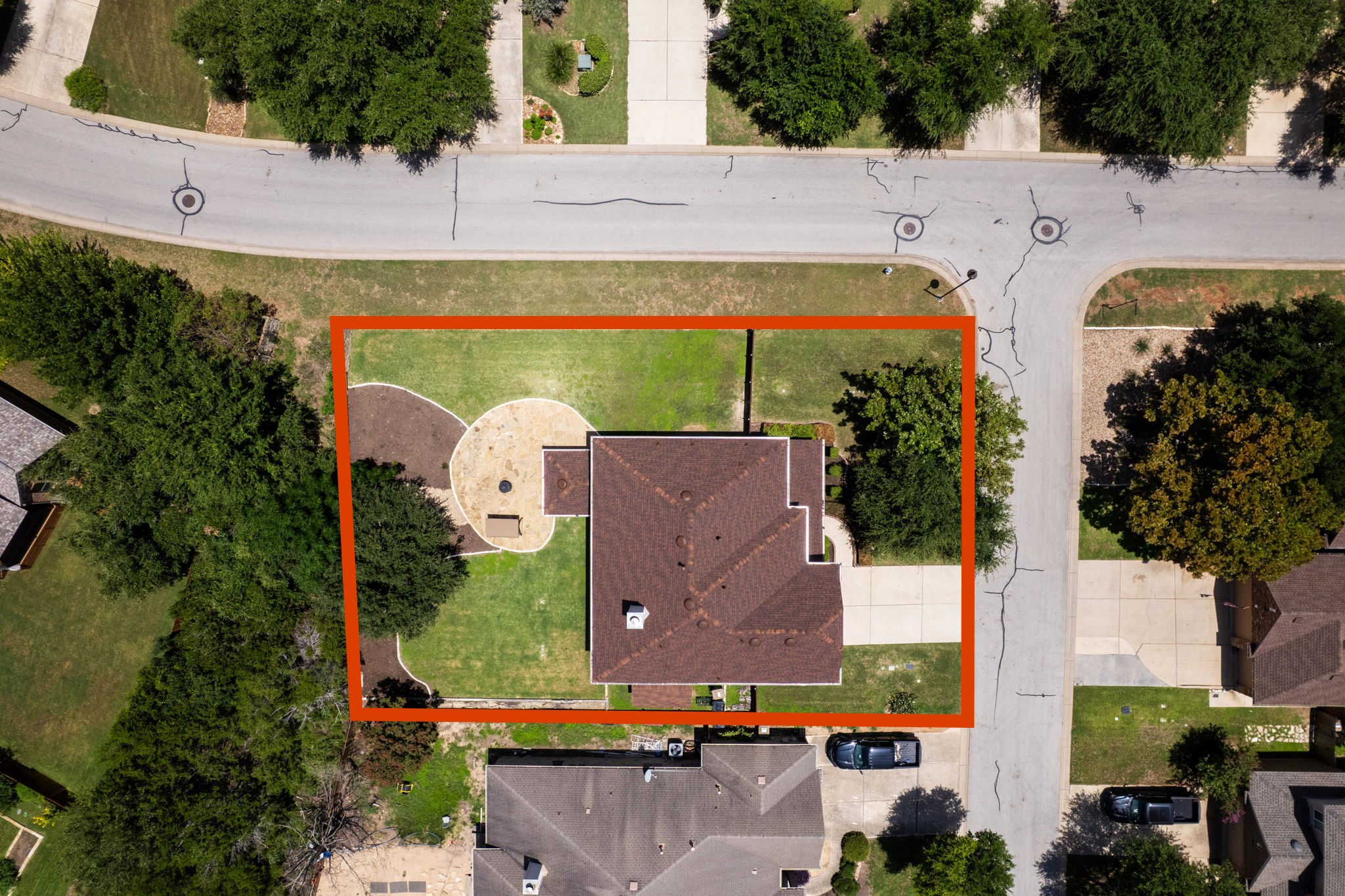 main property photo 30
