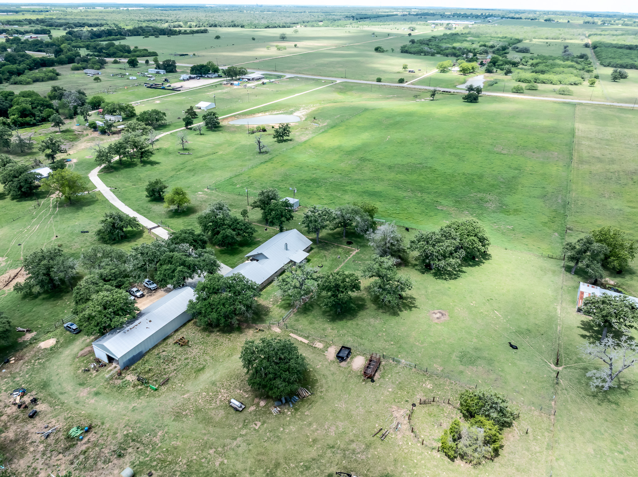 main property photo 34