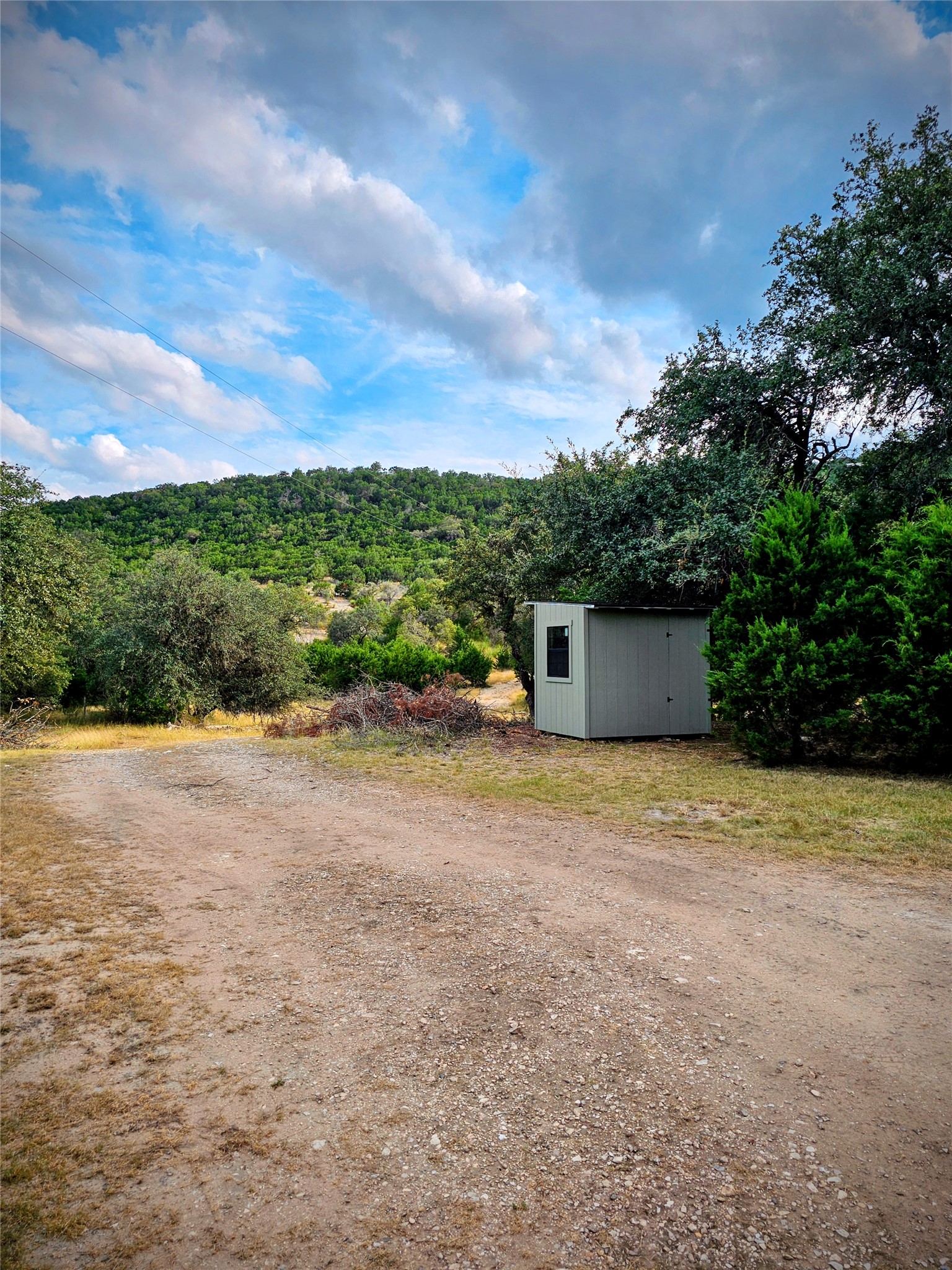 main property photo 34