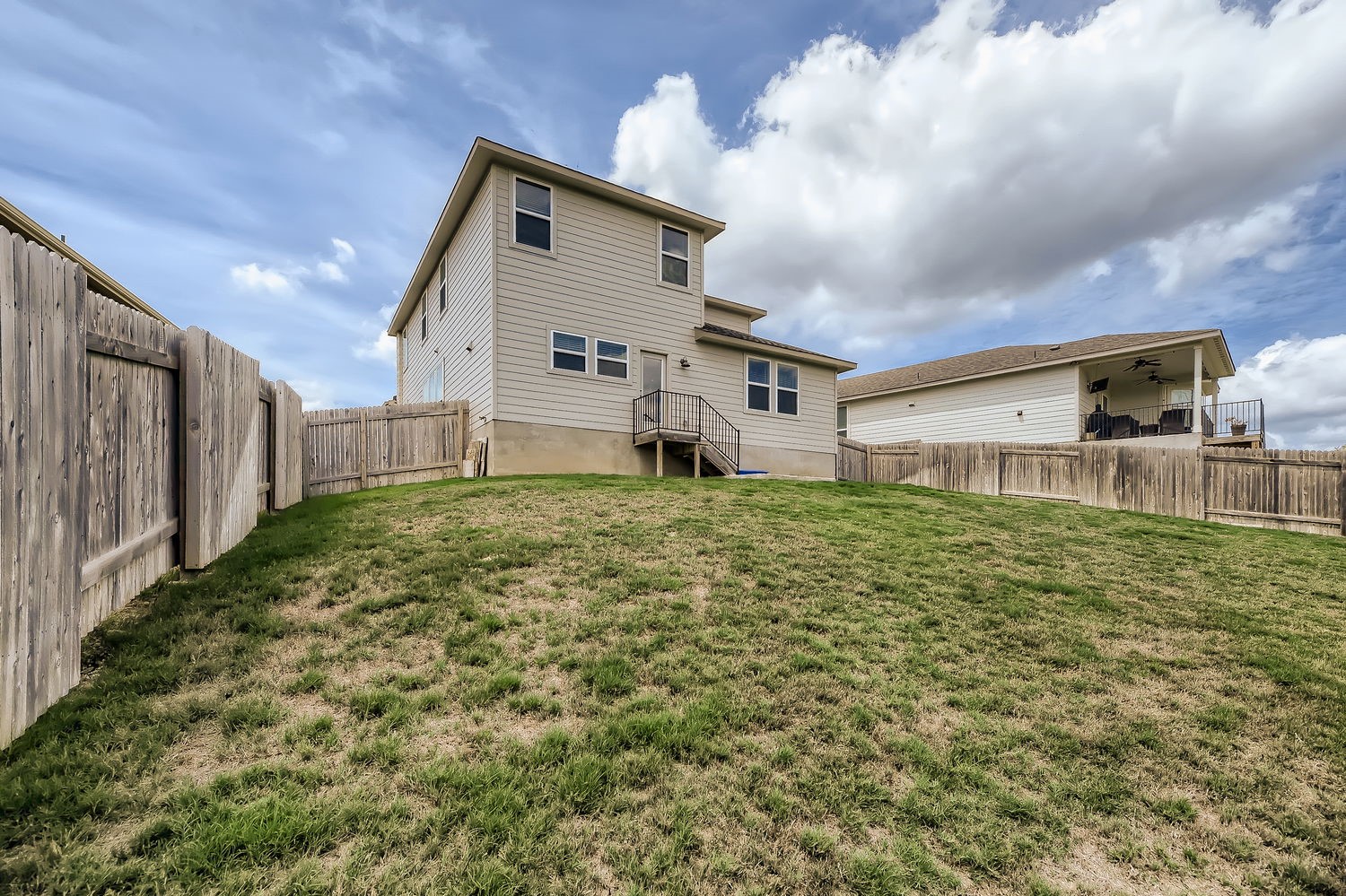 main property photo 14