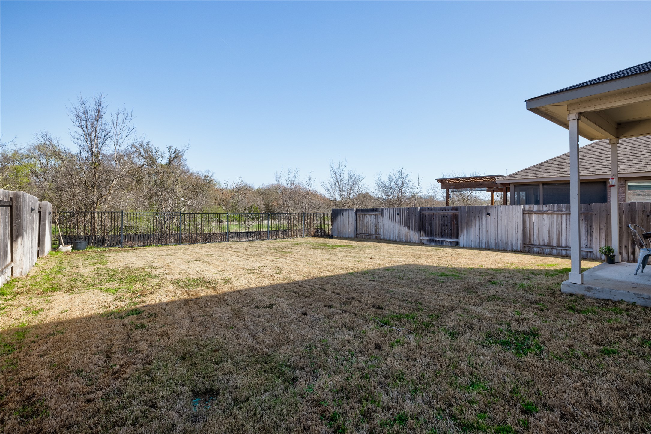 main property photo 37