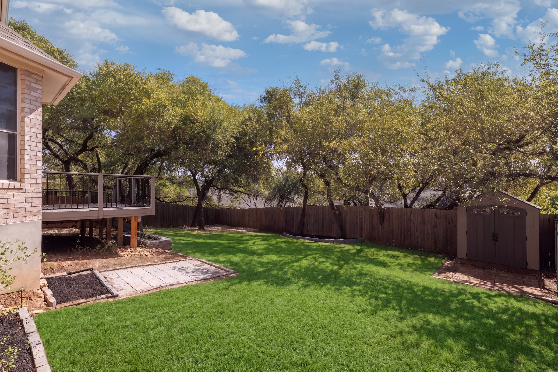 main property photo 33