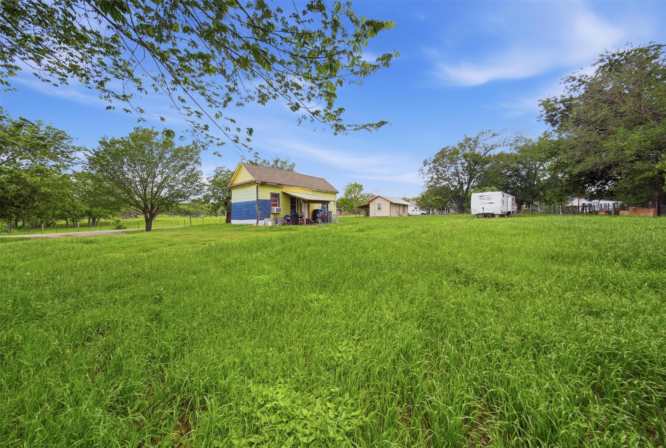 main property photo 26