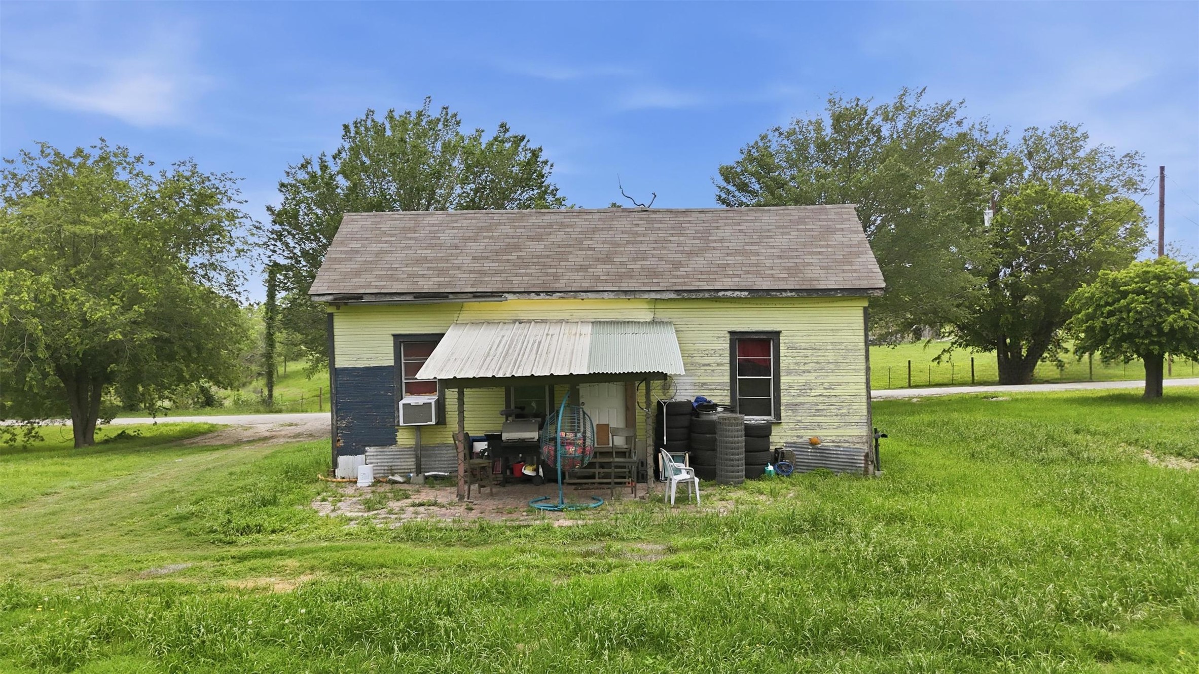 main property photo 35