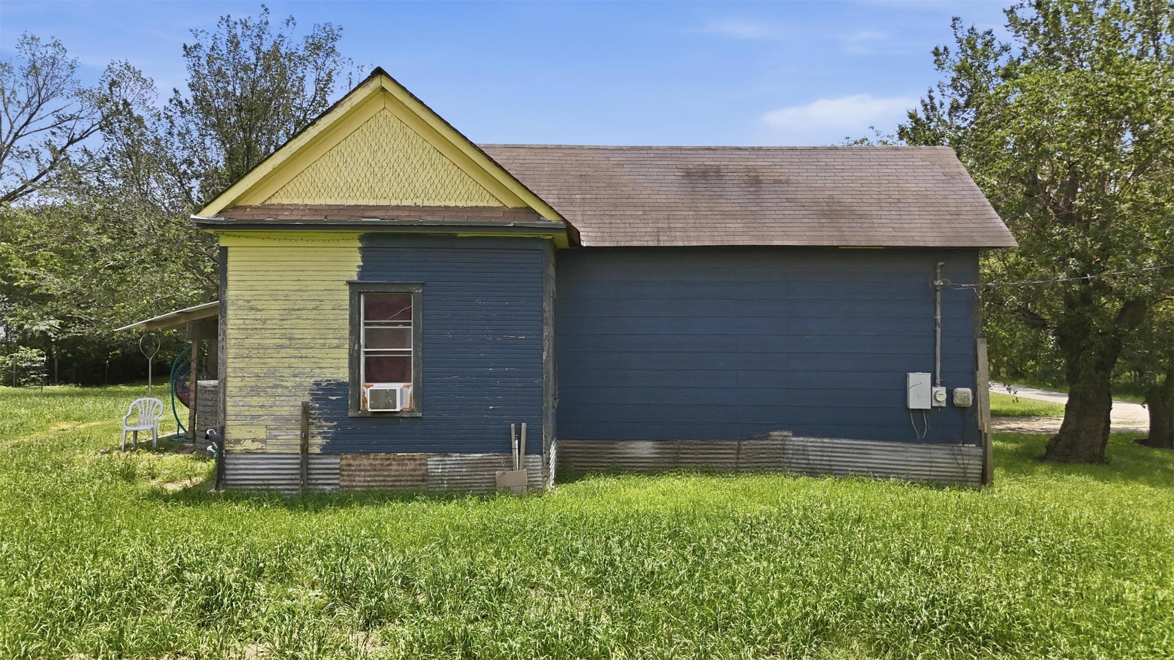 main property photo 36