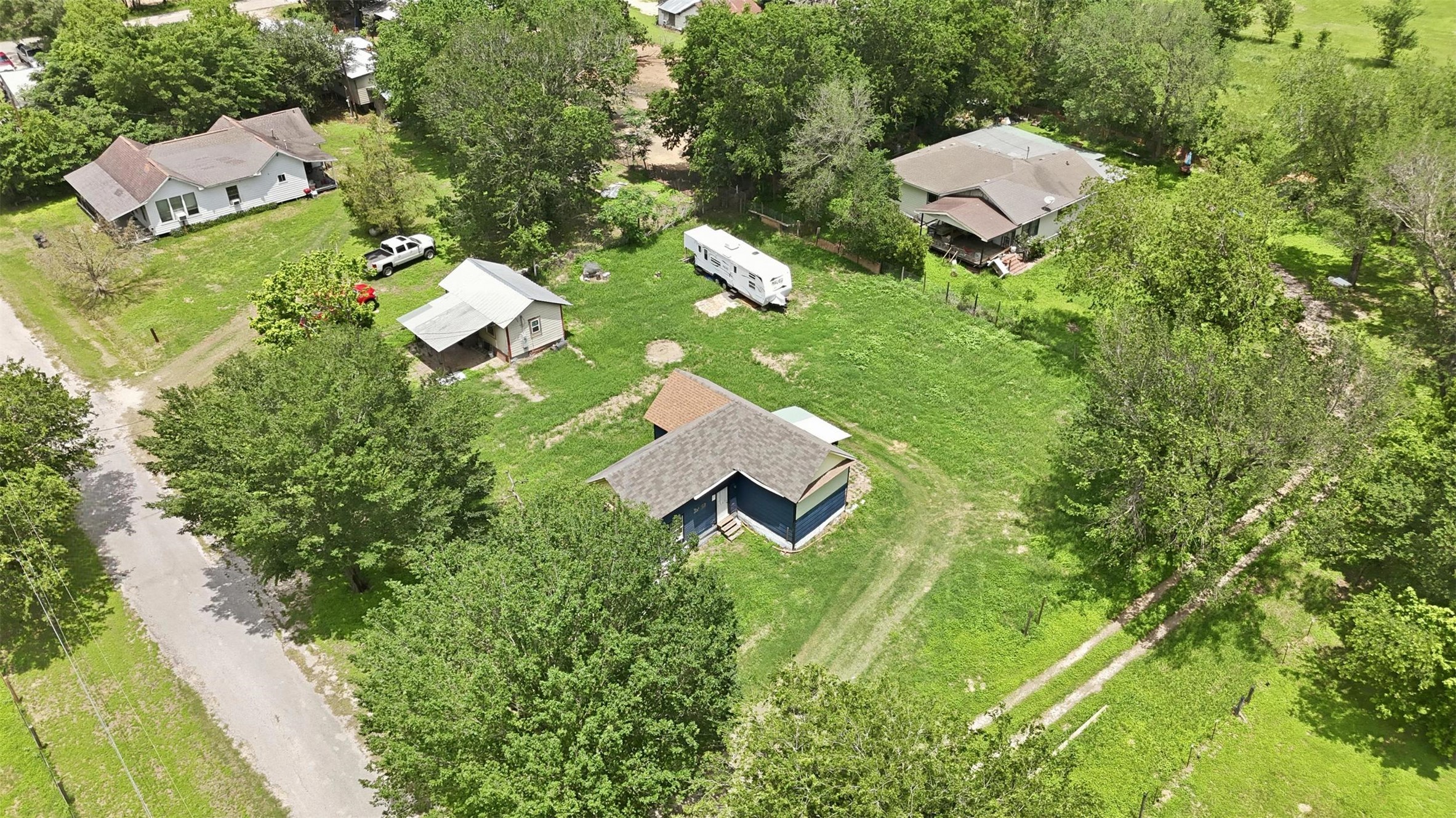 main property photo 5