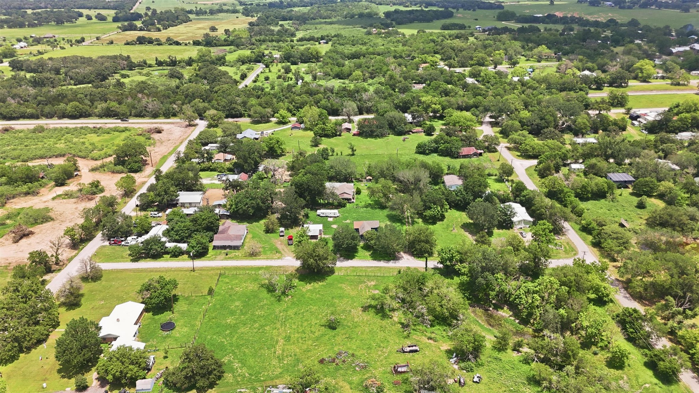 main property photo 9