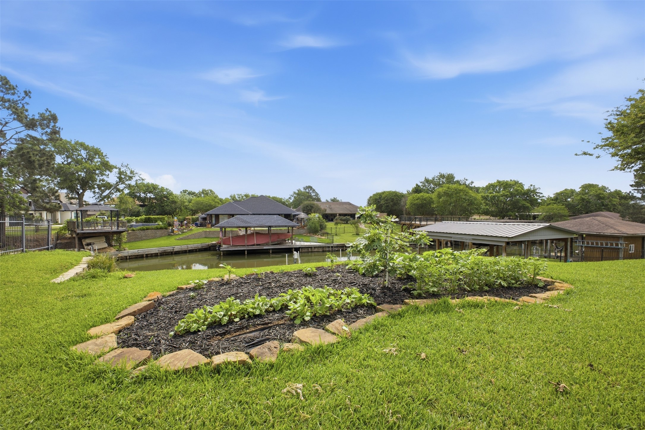 main property photo 36