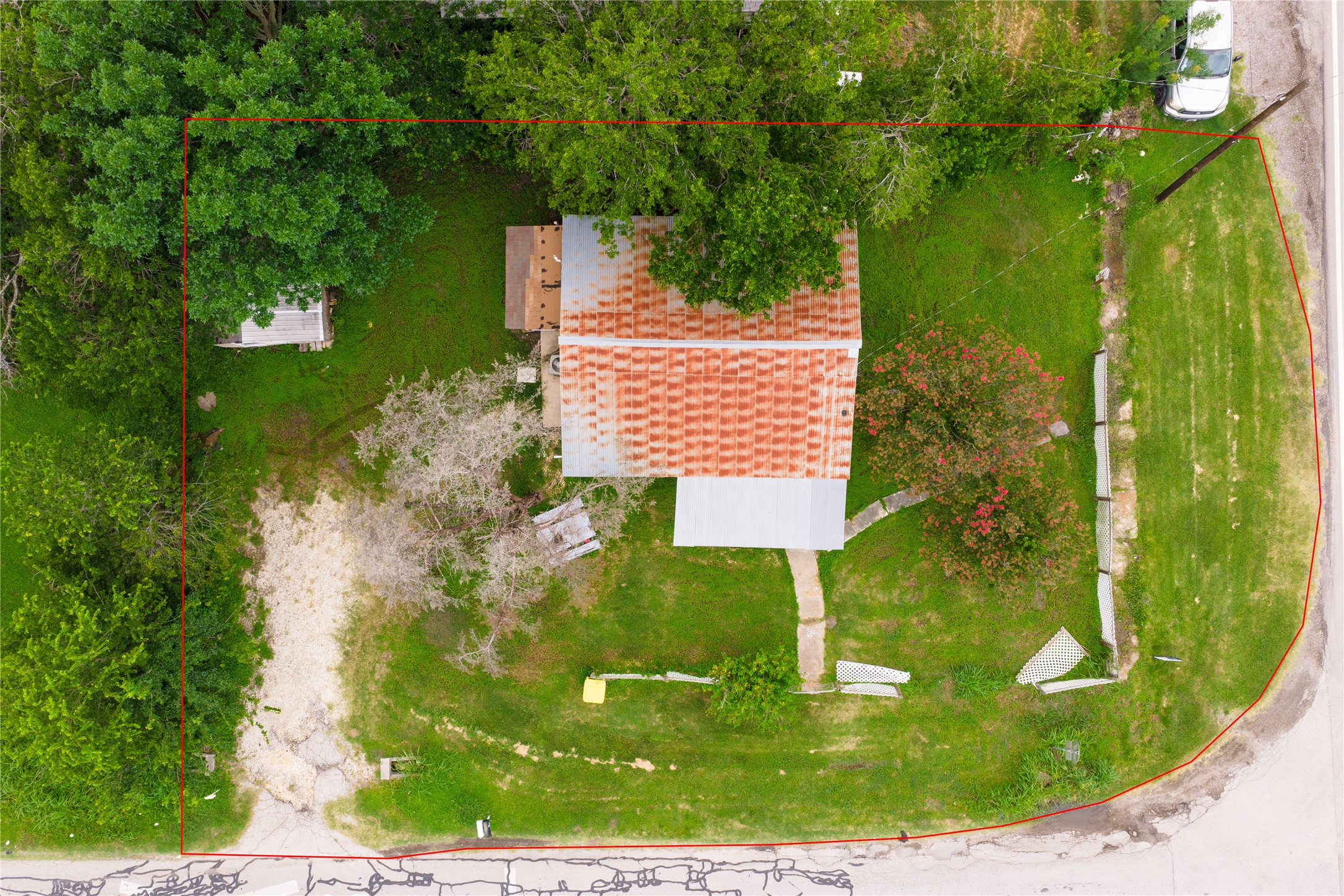 main property photo 5