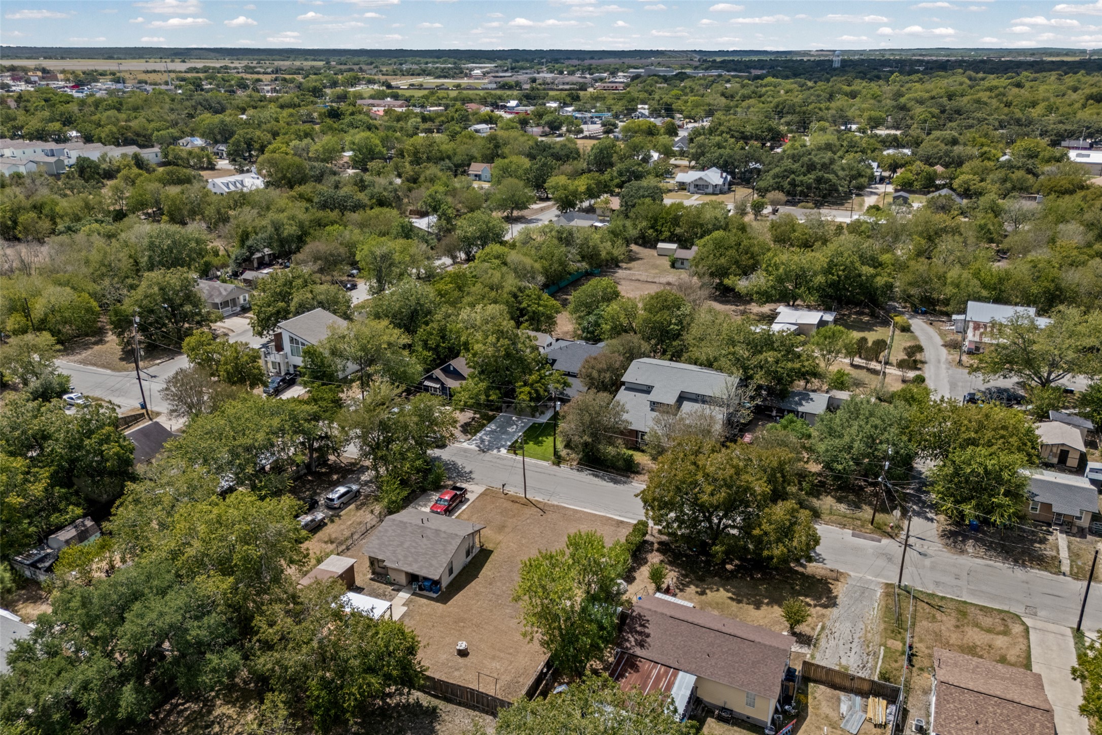 main property photo 27