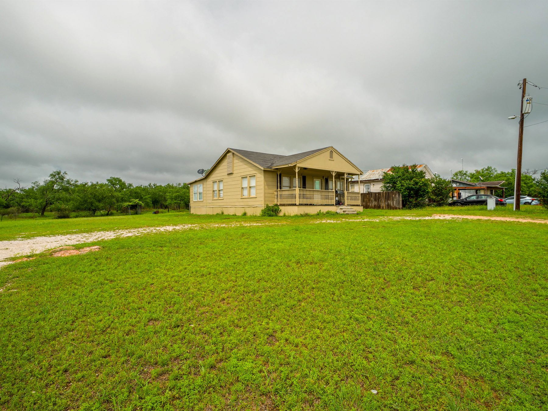 main property photo 22