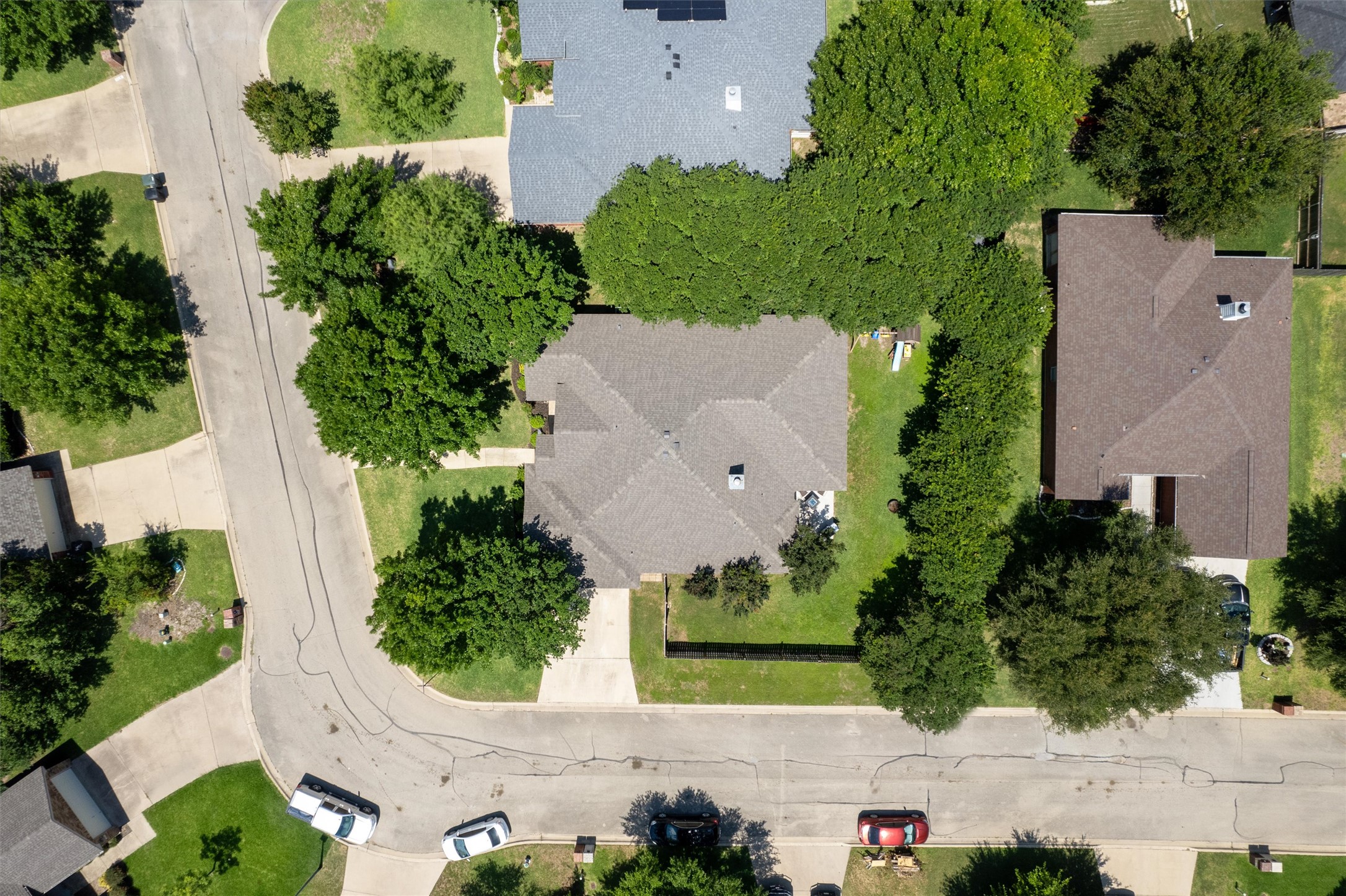 main property photo 39