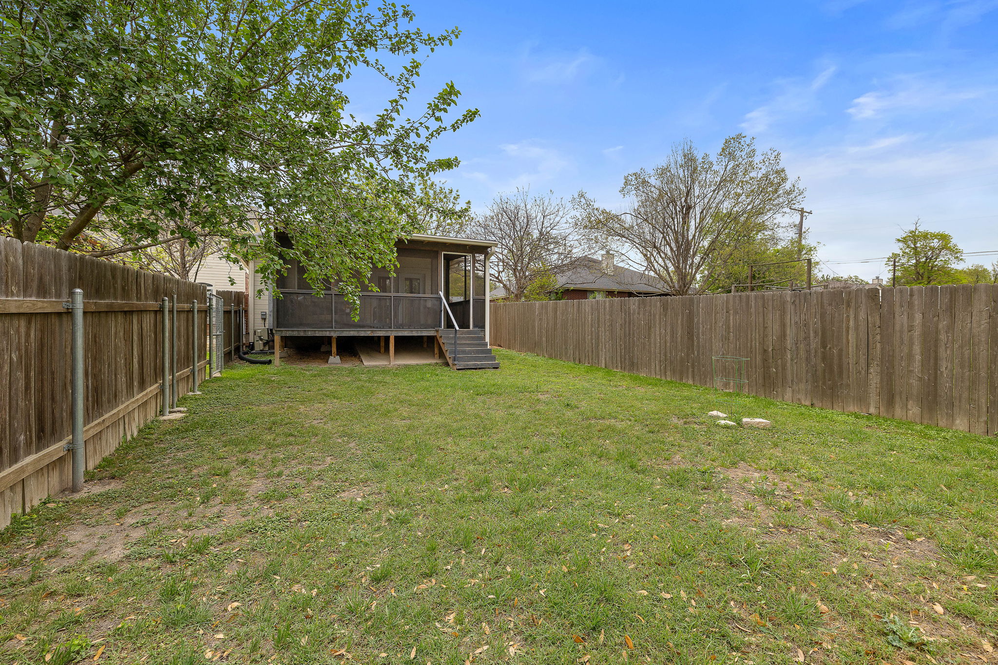 main property photo 36