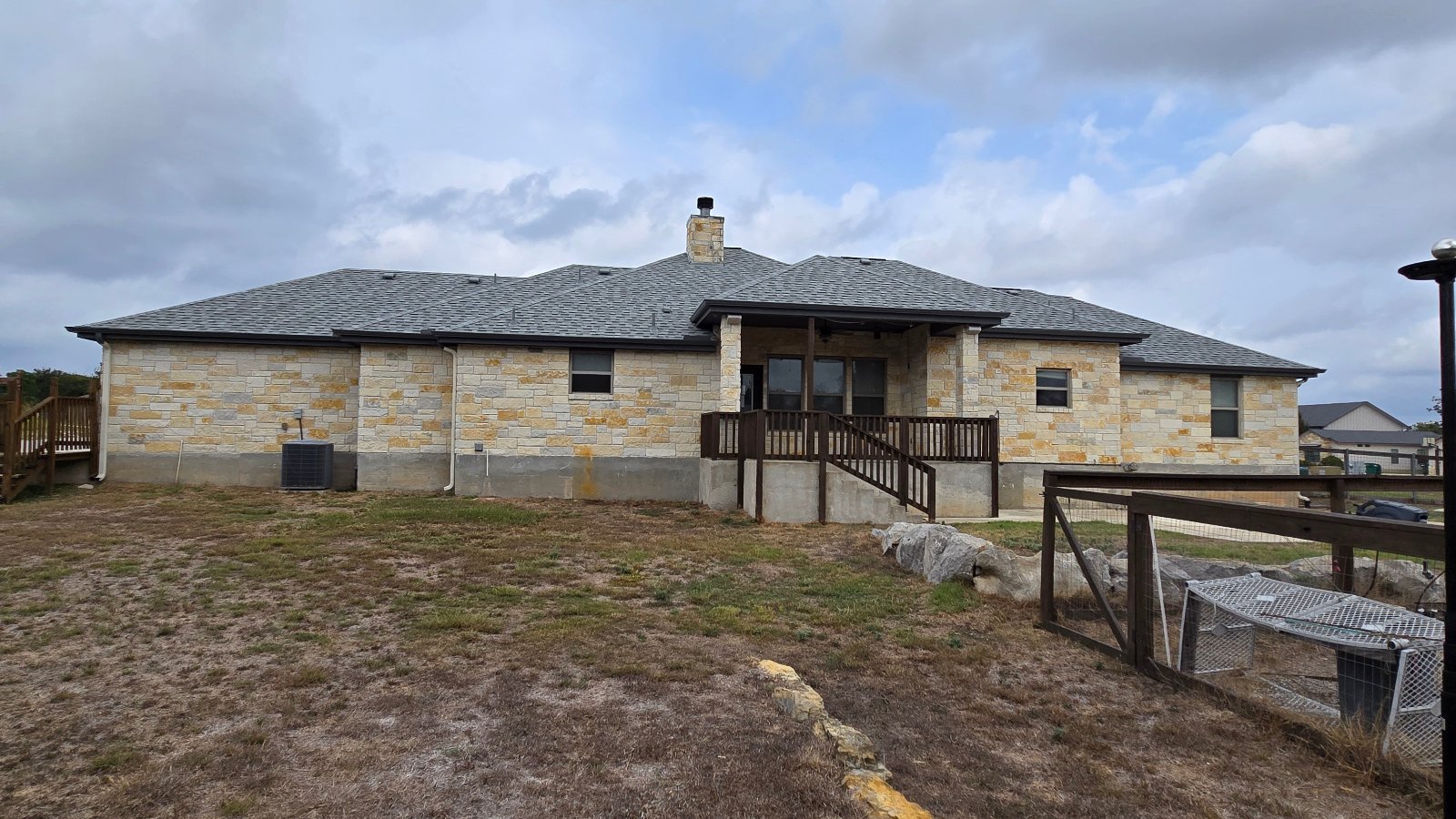 main property photo 15