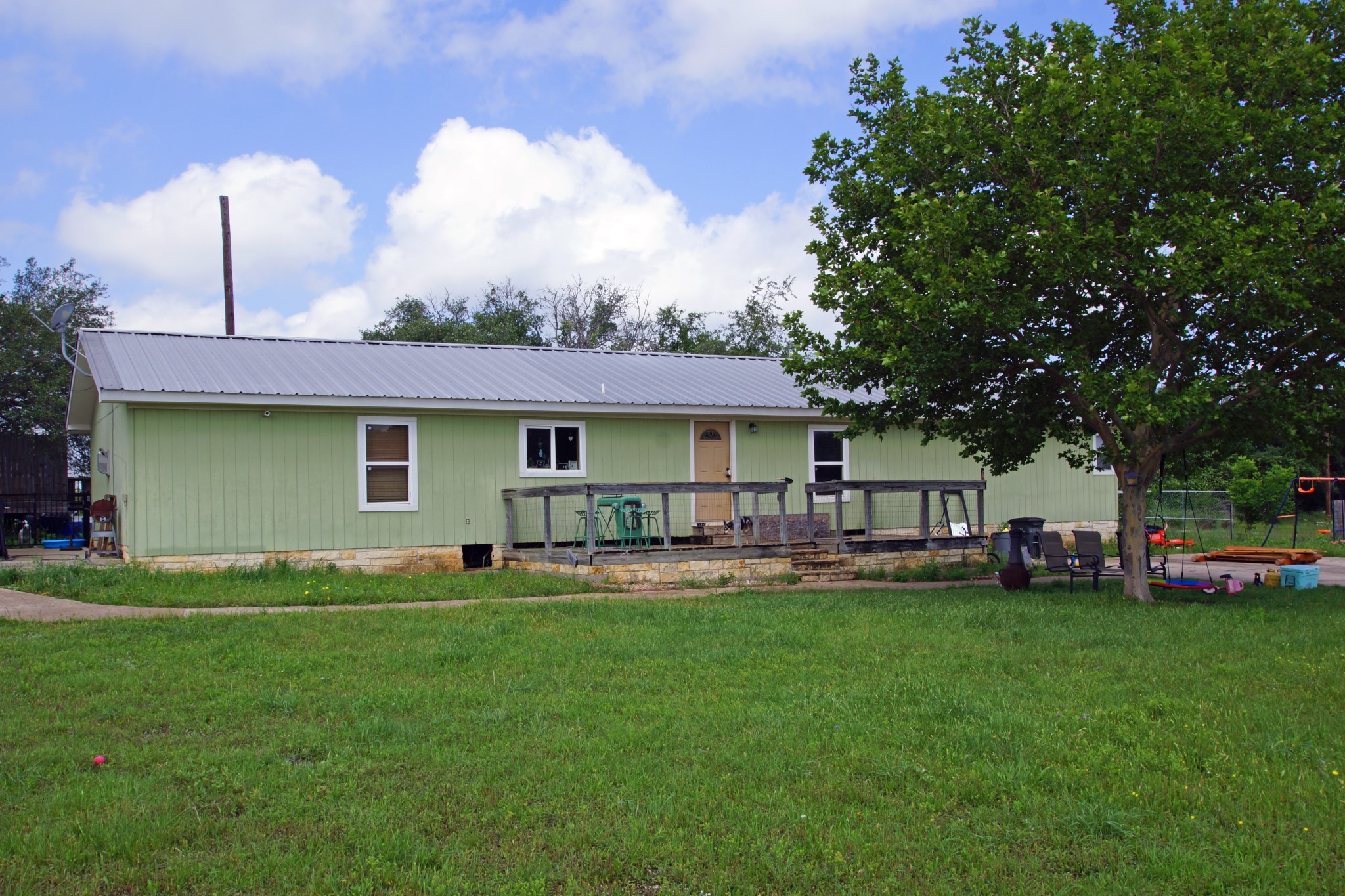 main property photo 6