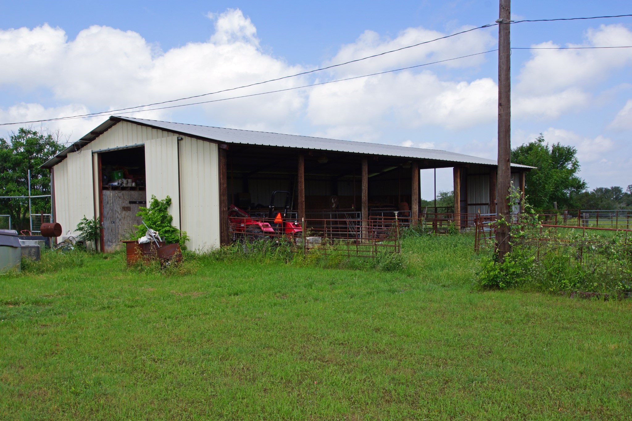 main property photo 8