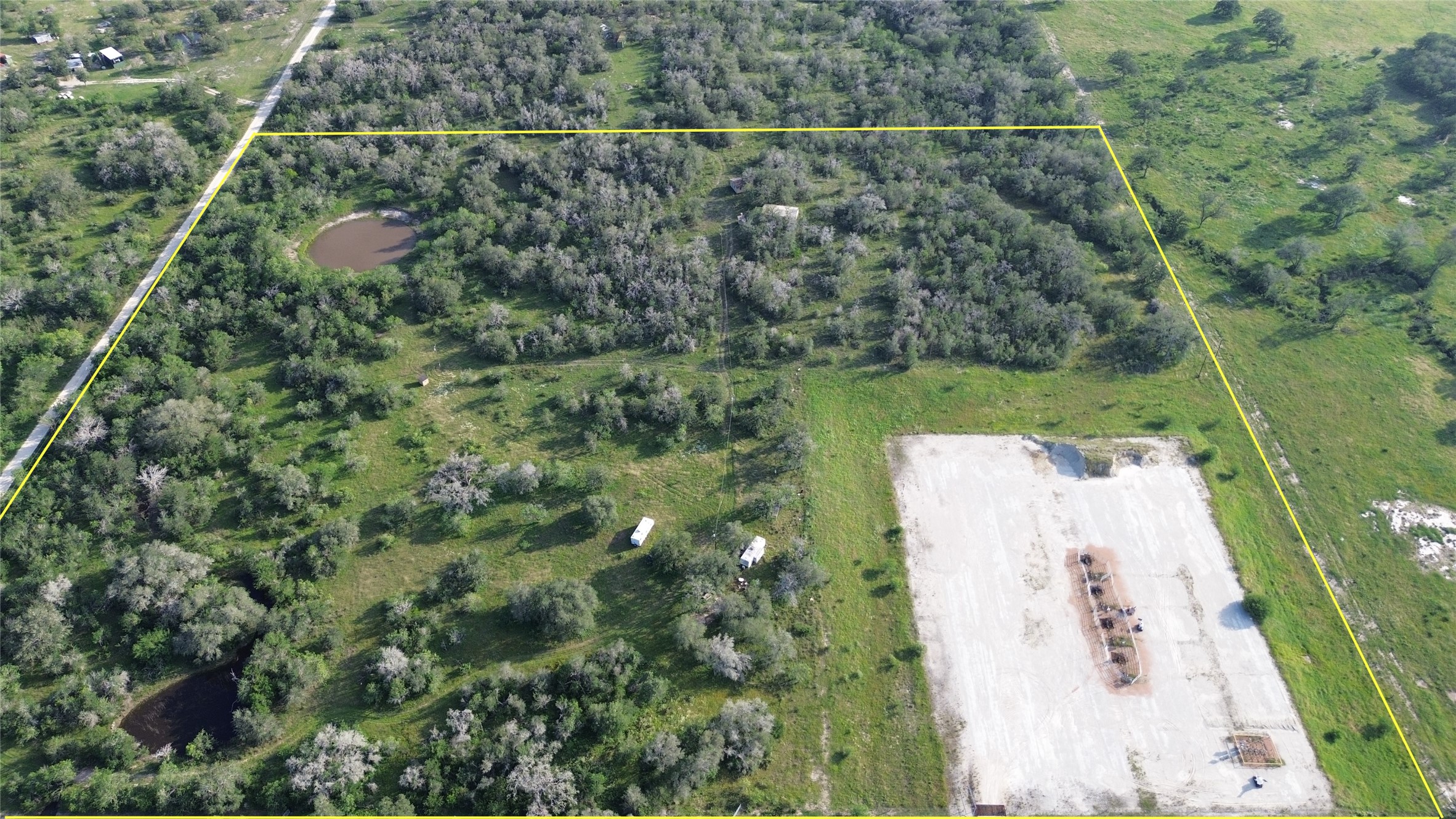 main property photo 30