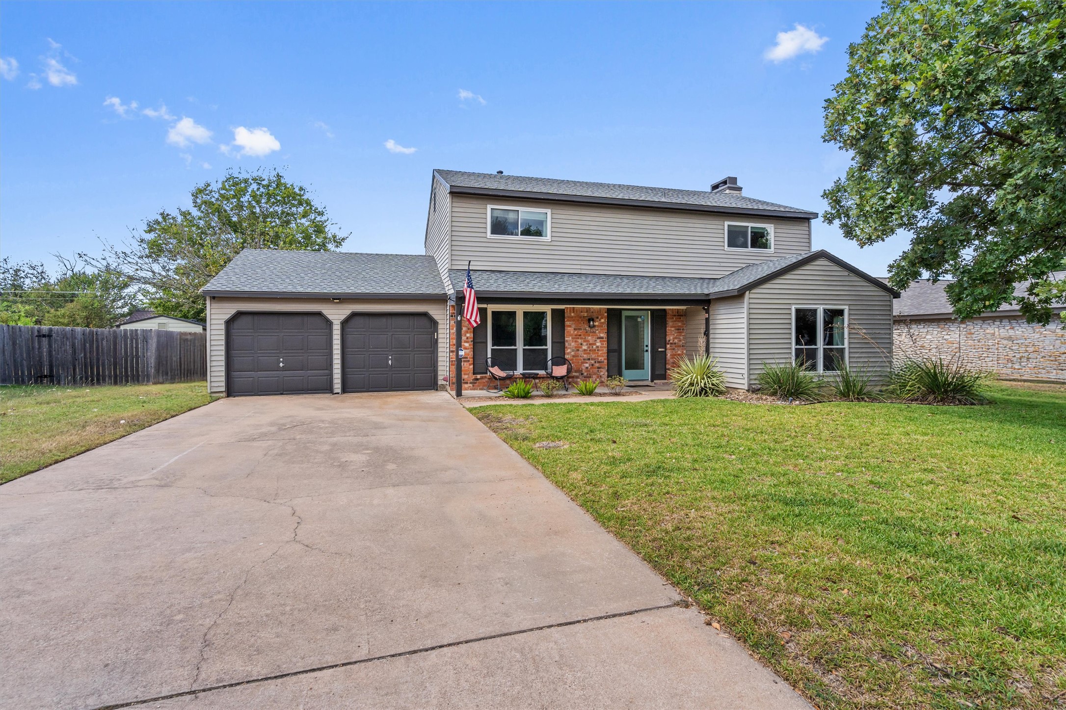 main property photo 2