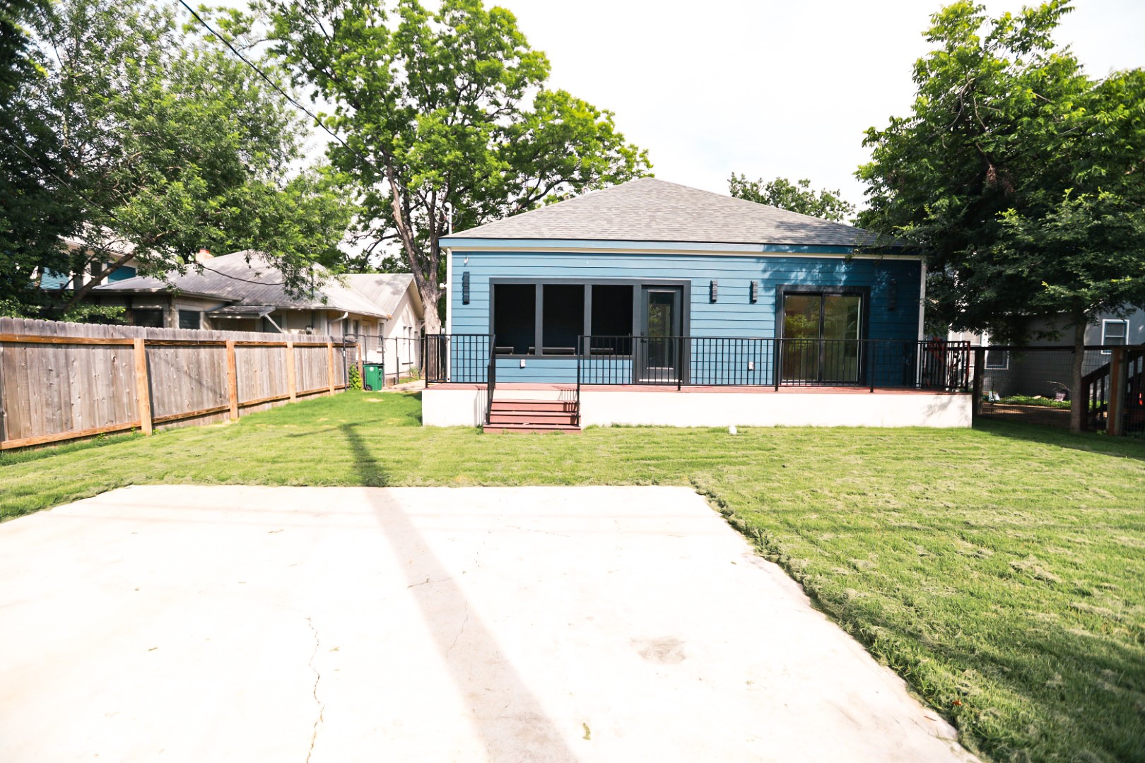 main property photo 39
