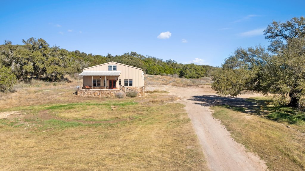 main property photo 11
