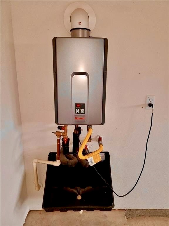 main property photo 31