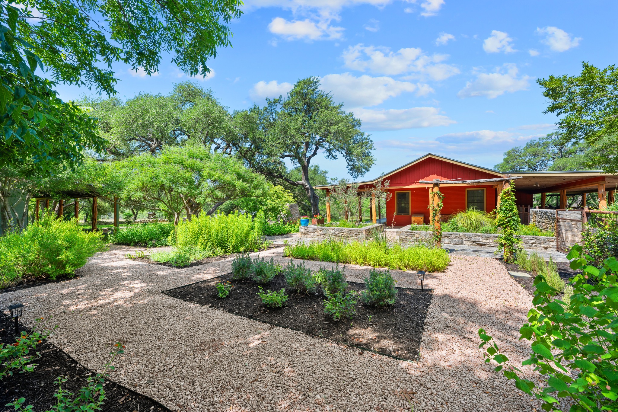 main property photo 22