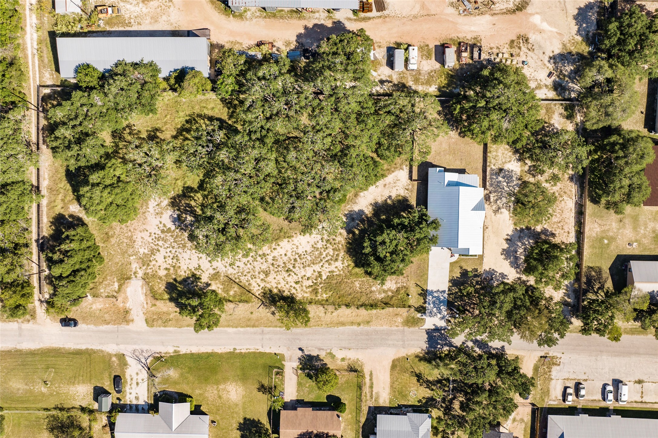 main property photo 10