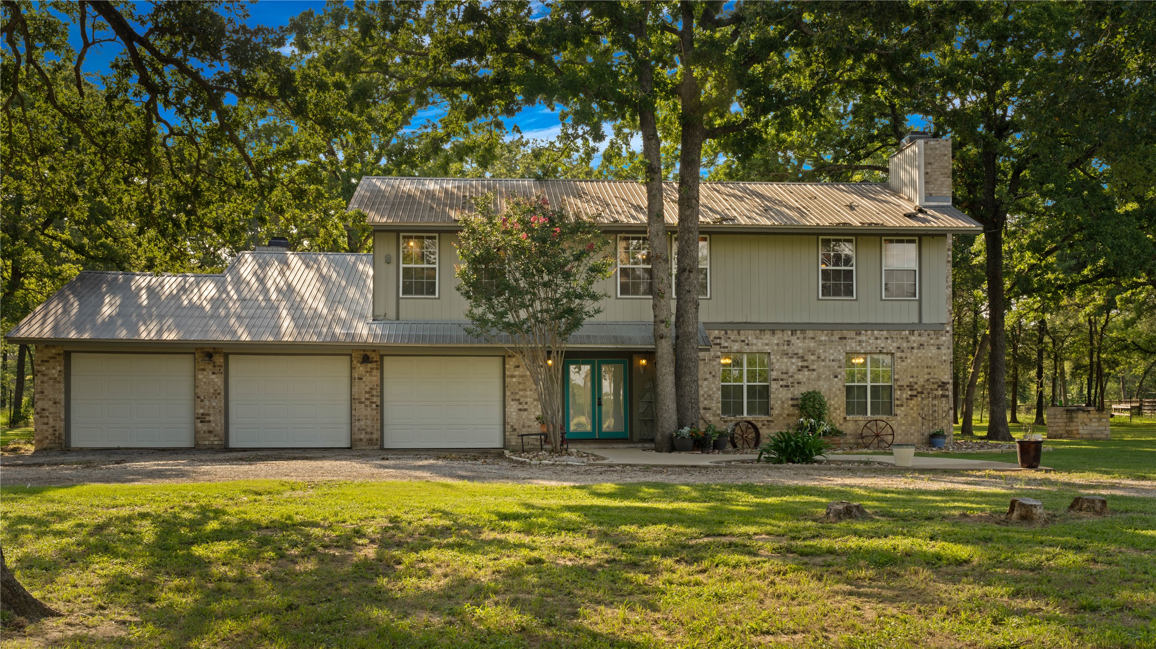 main property photo 5