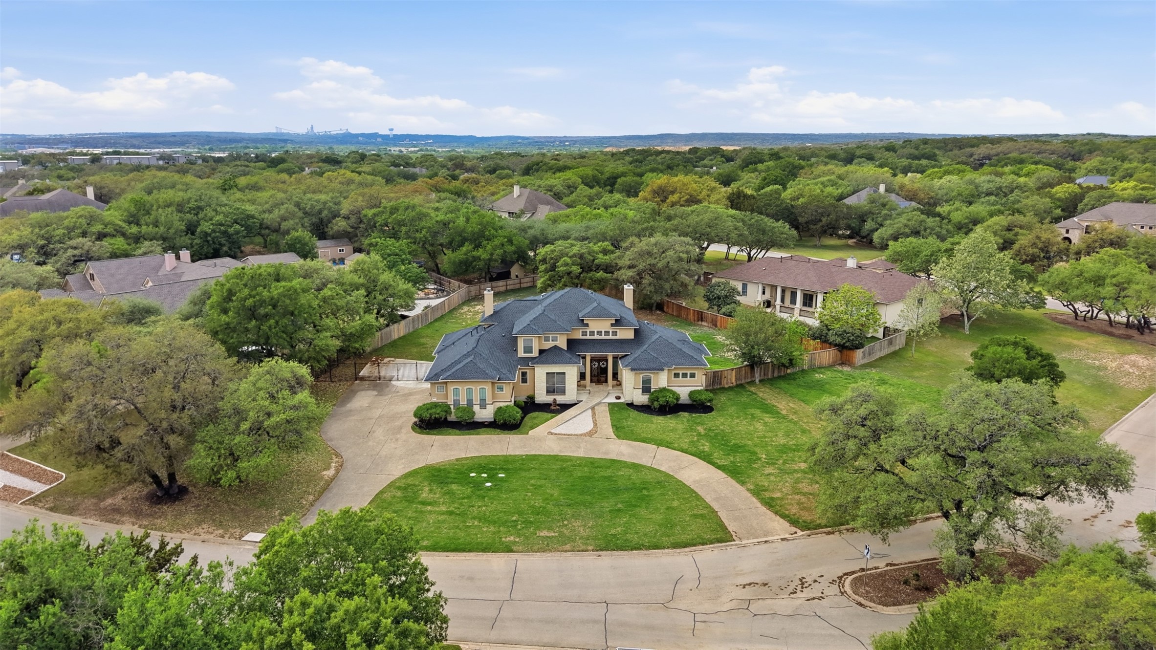 main property photo 27