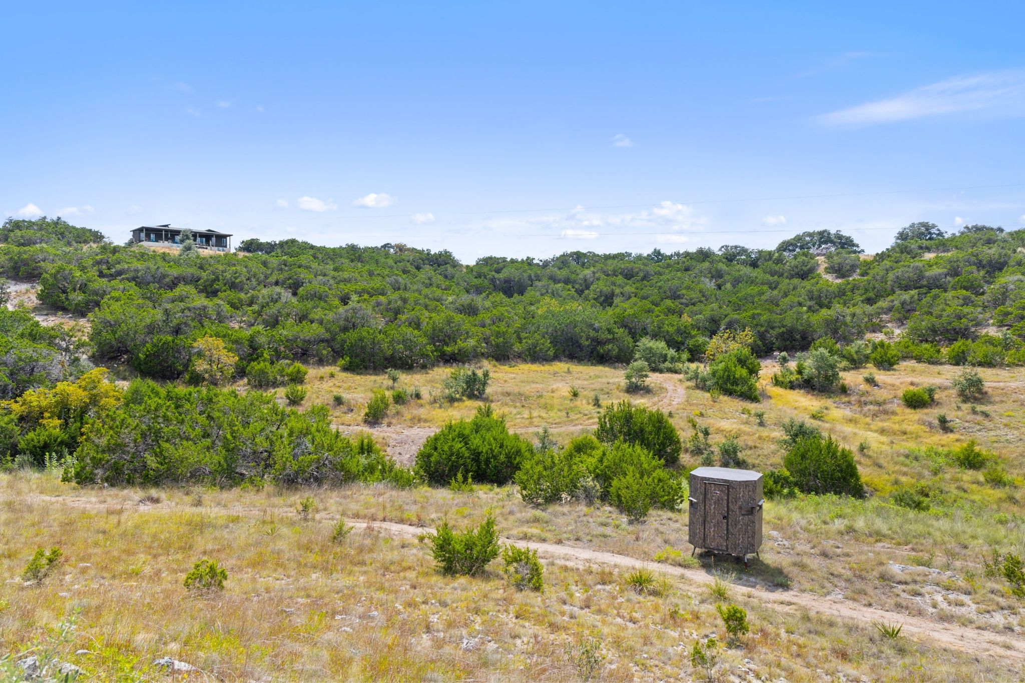 main property photo 35