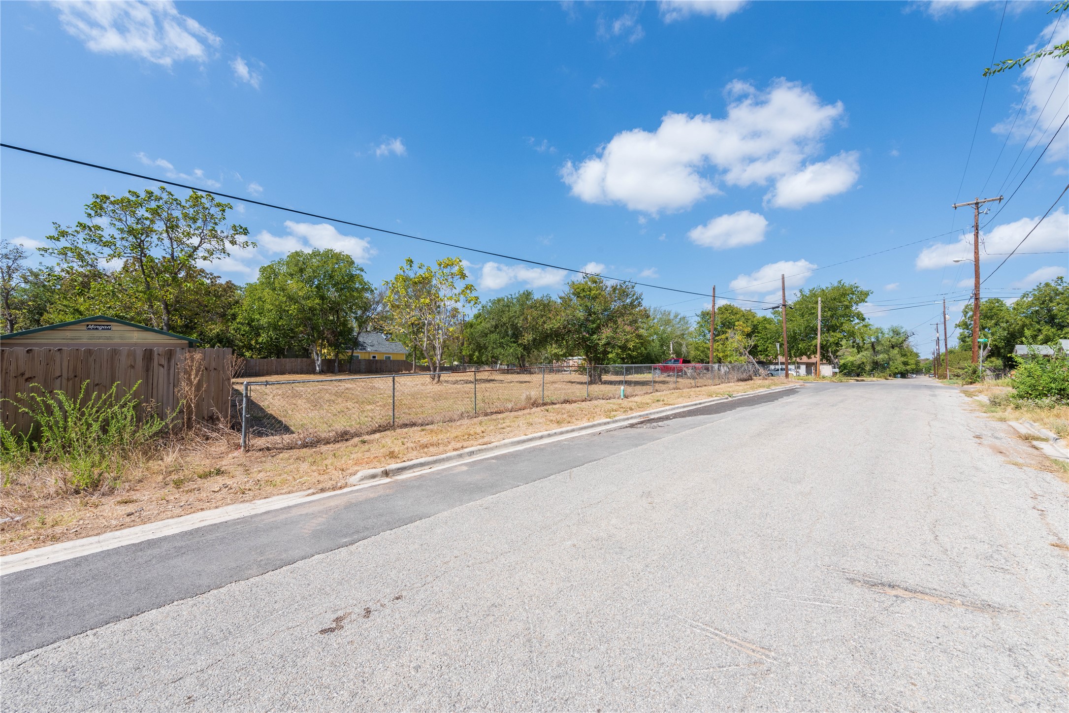 main property photo 10