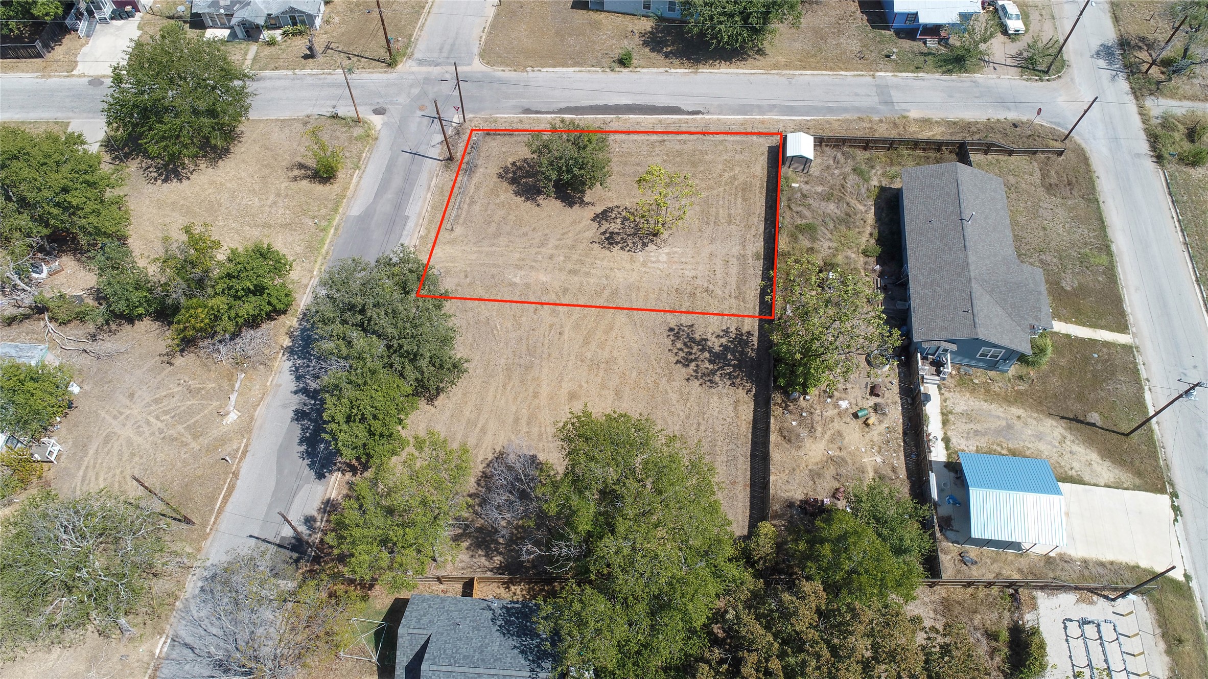 main property photo 7