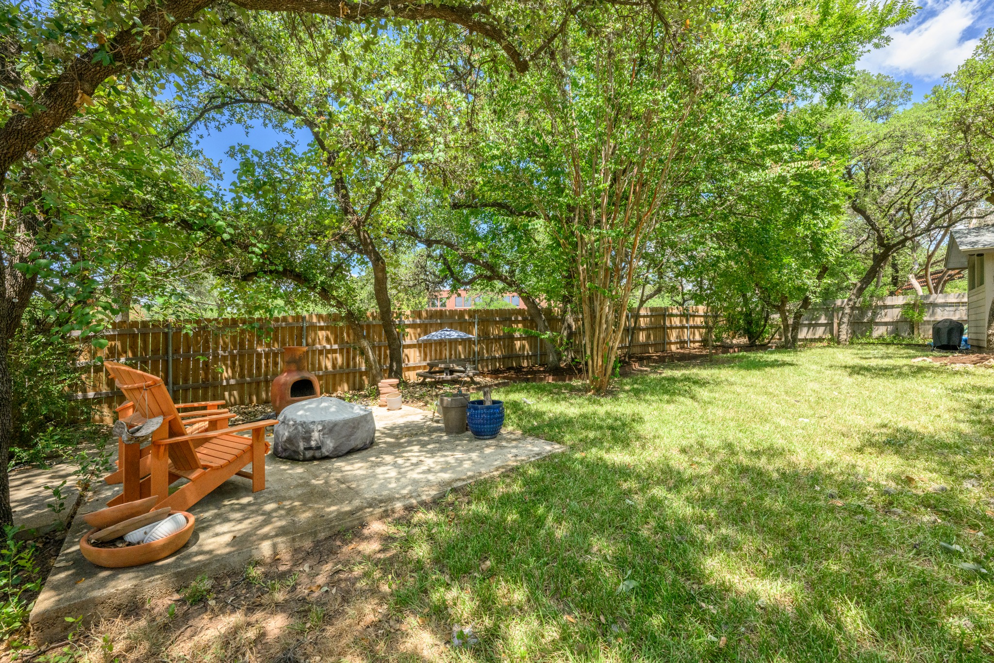 main property photo 33