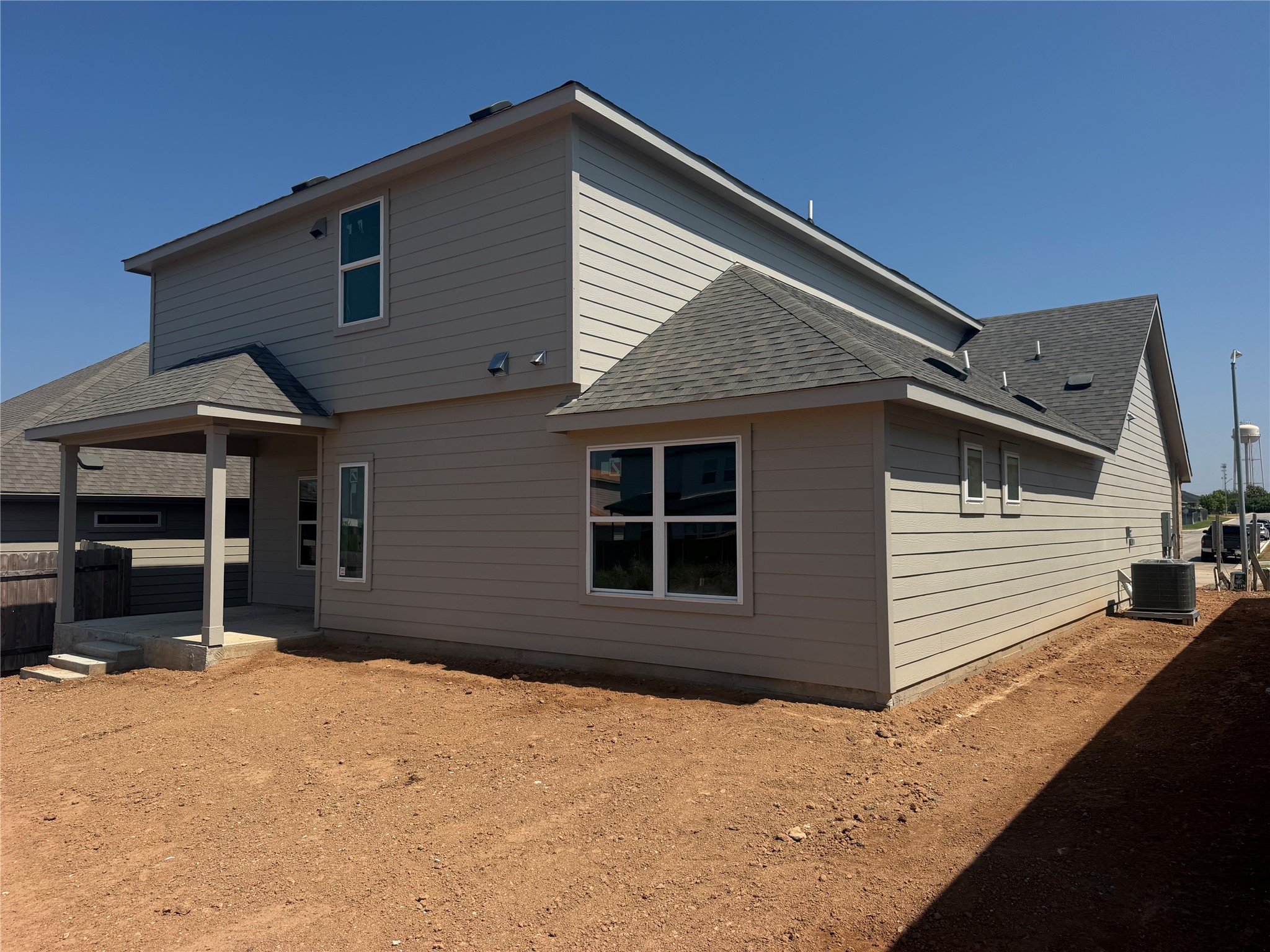 main property photo 8